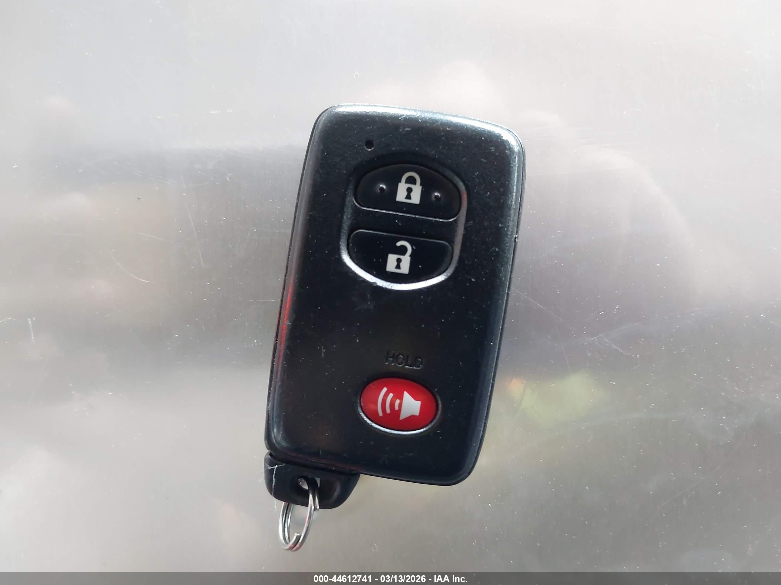 TOYOTA PRIUS image 11