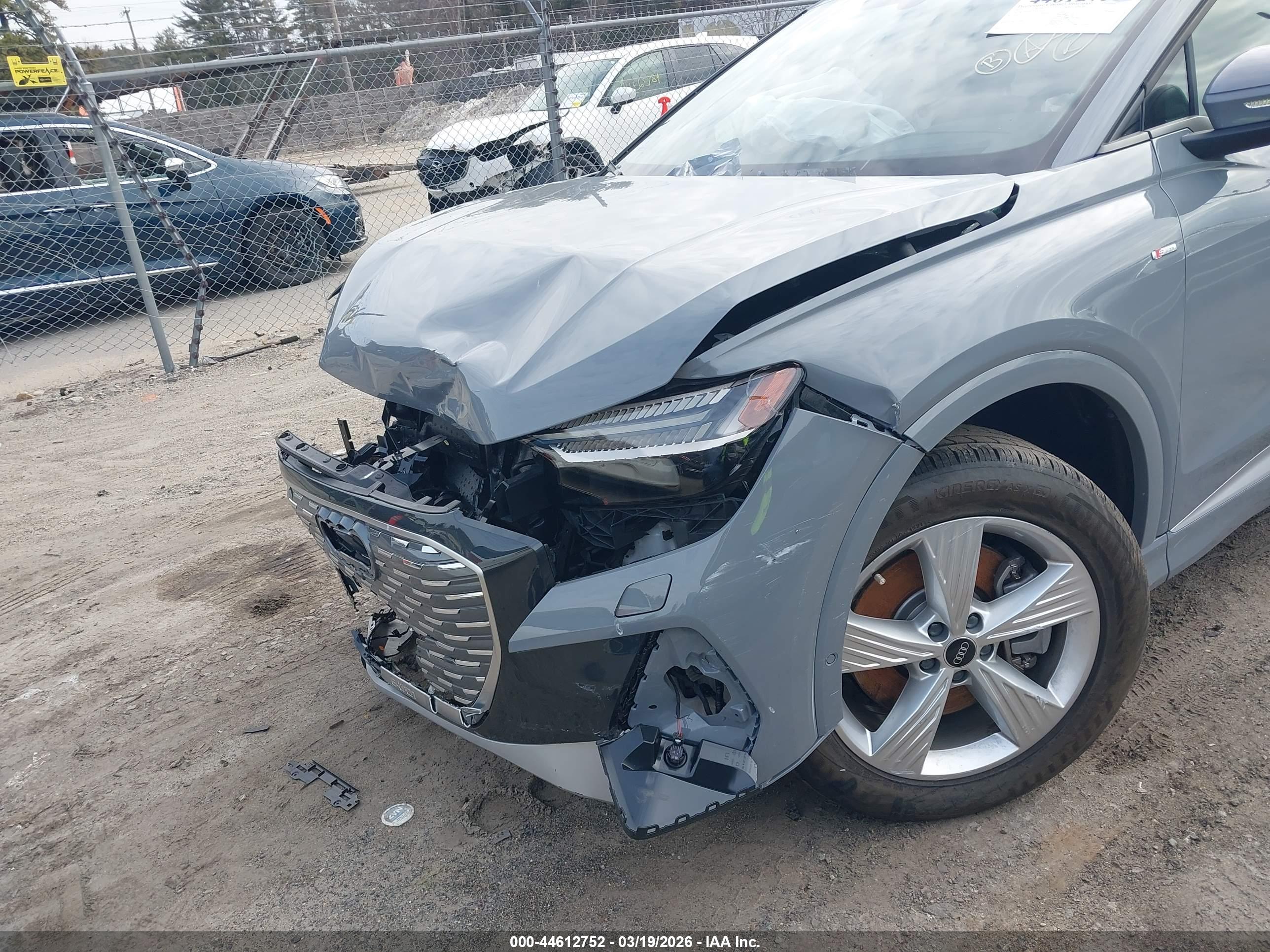 AUDI Q4 image 10