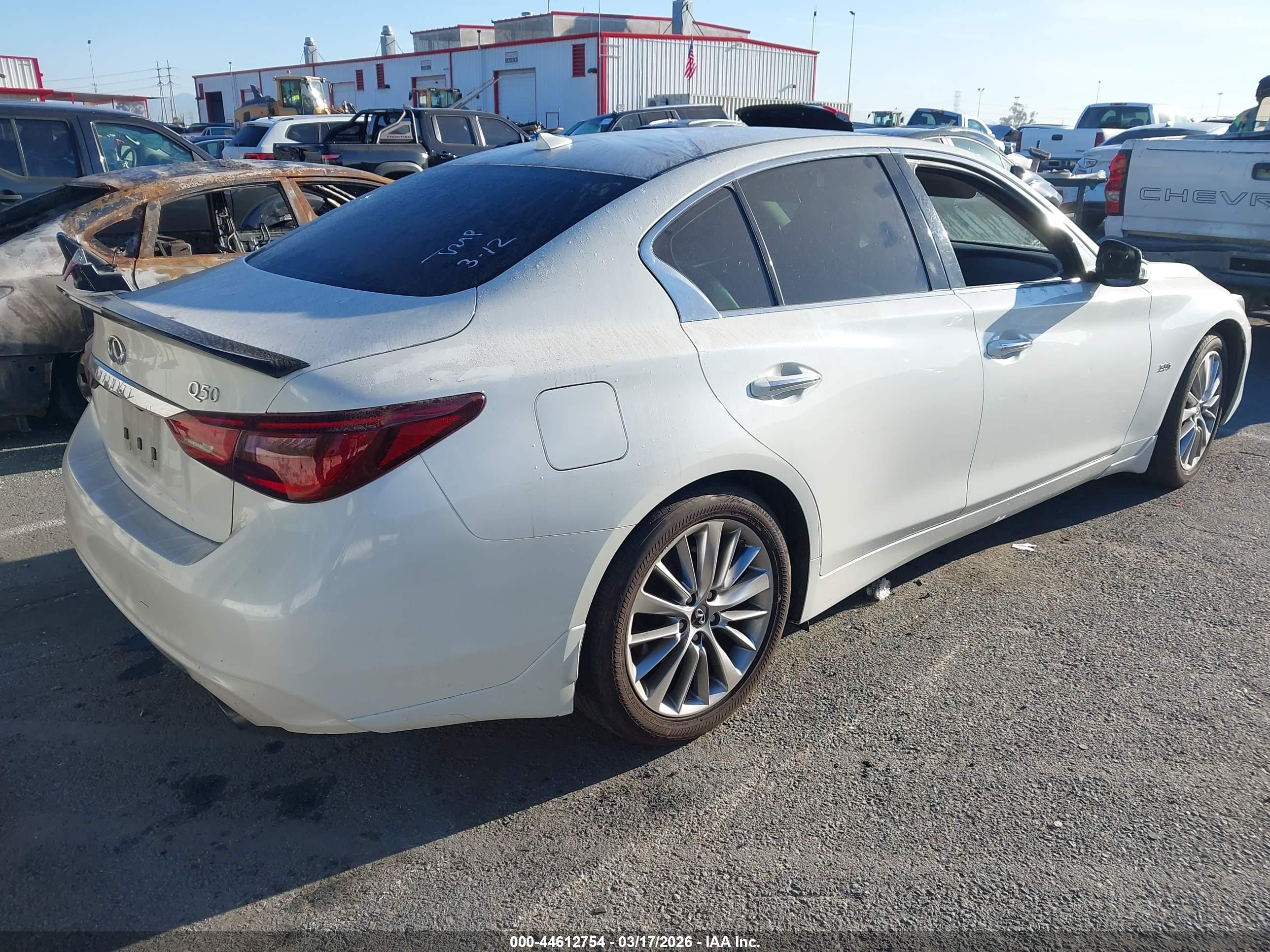INFINITI Q50 image 4