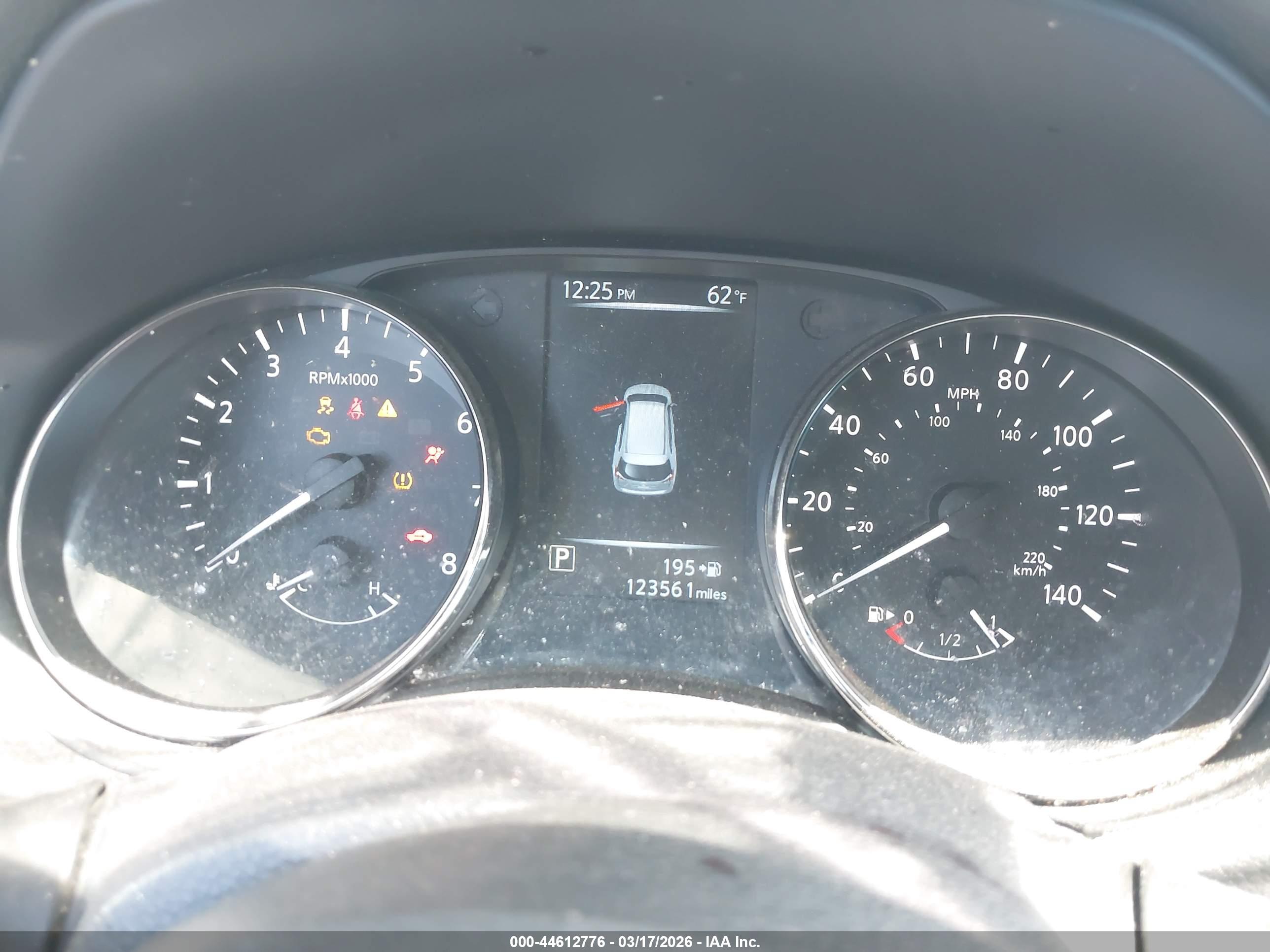 NISSAN ROGUE image 7