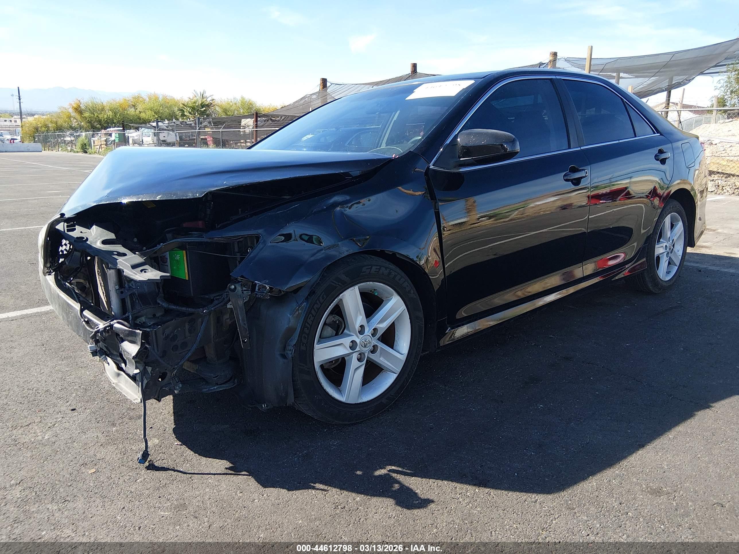 TOYOTA CAMRY image 2