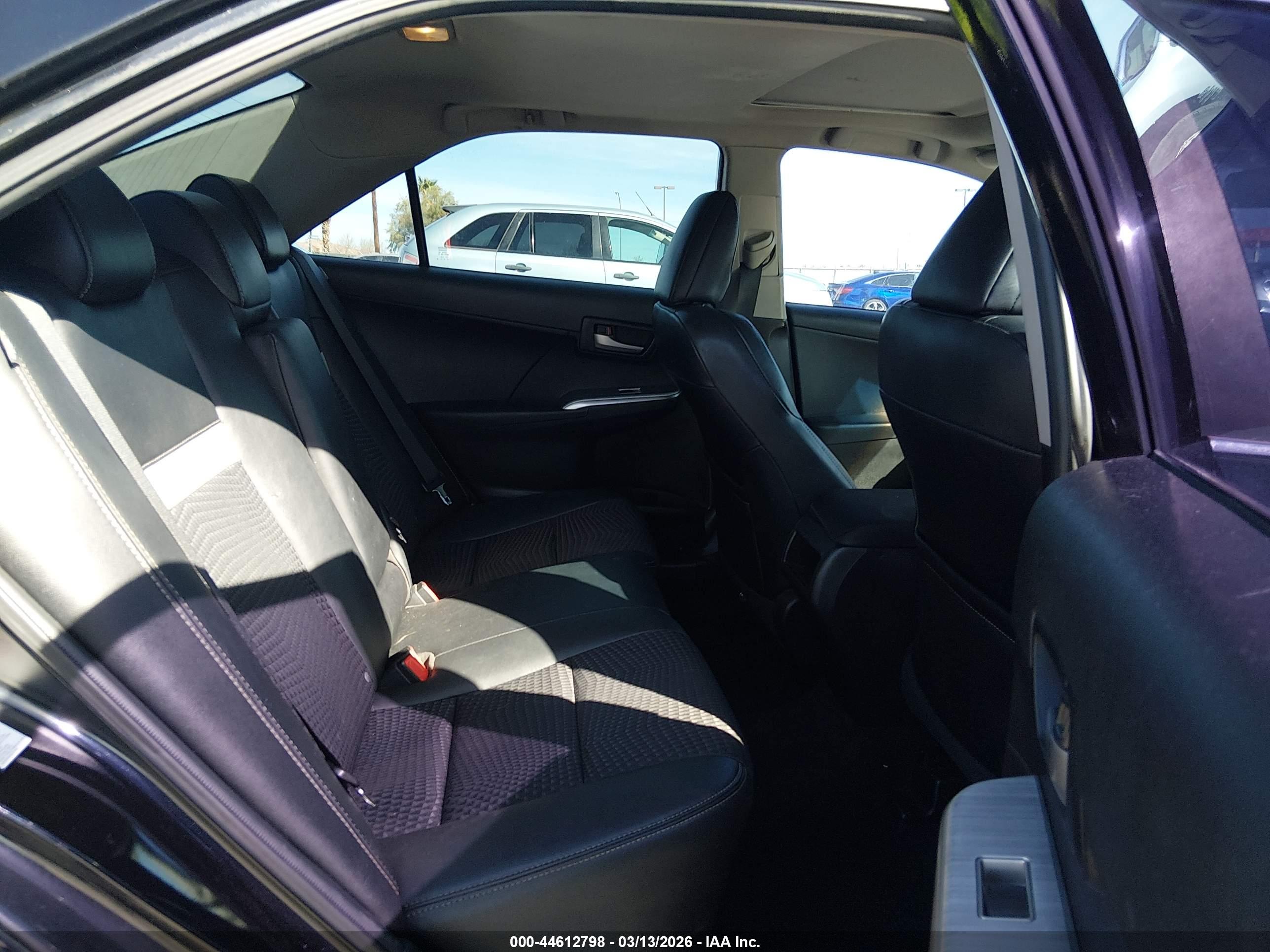 TOYOTA CAMRY image 8