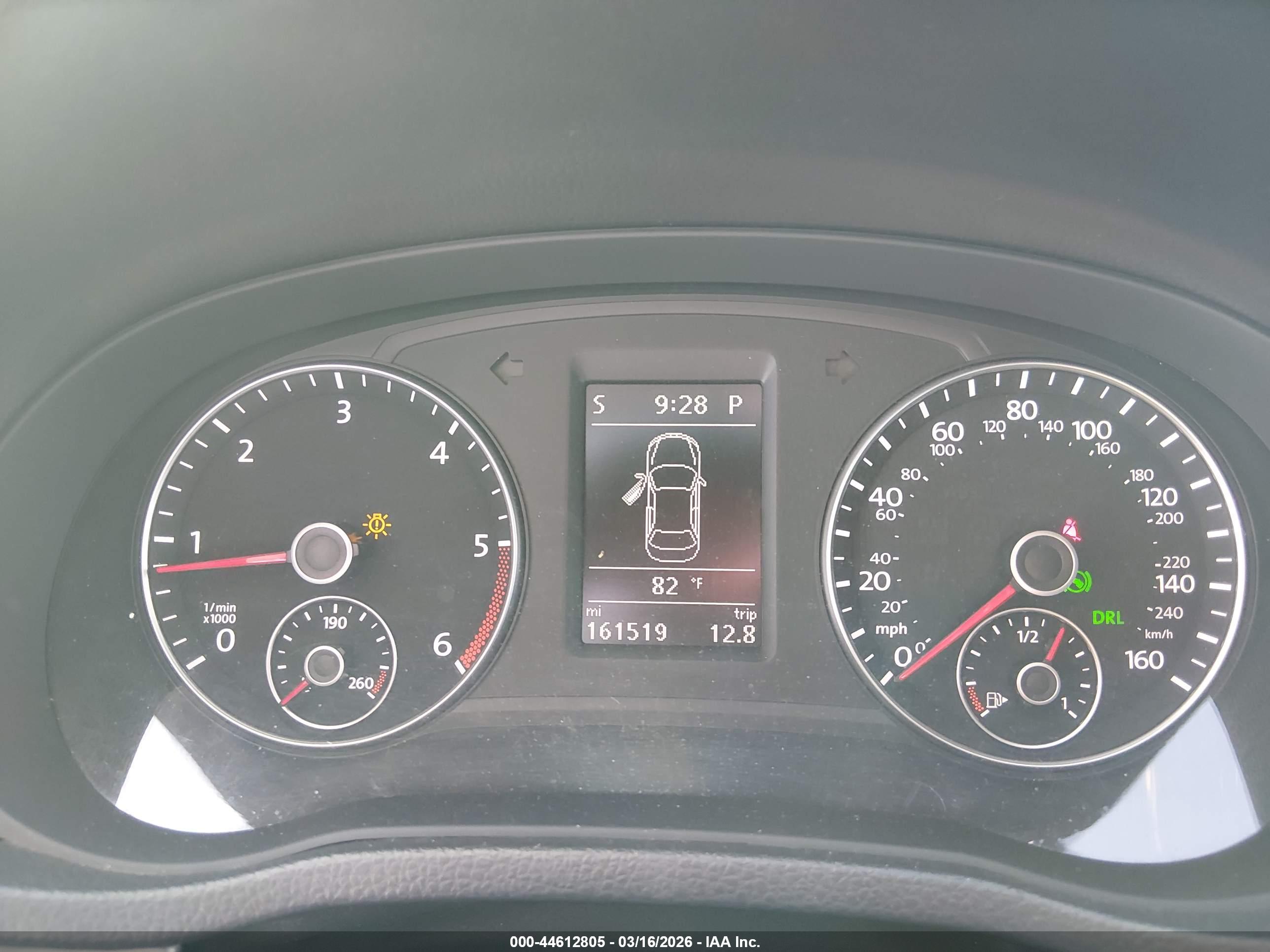 VOLKSWAGEN PASSAT image 7