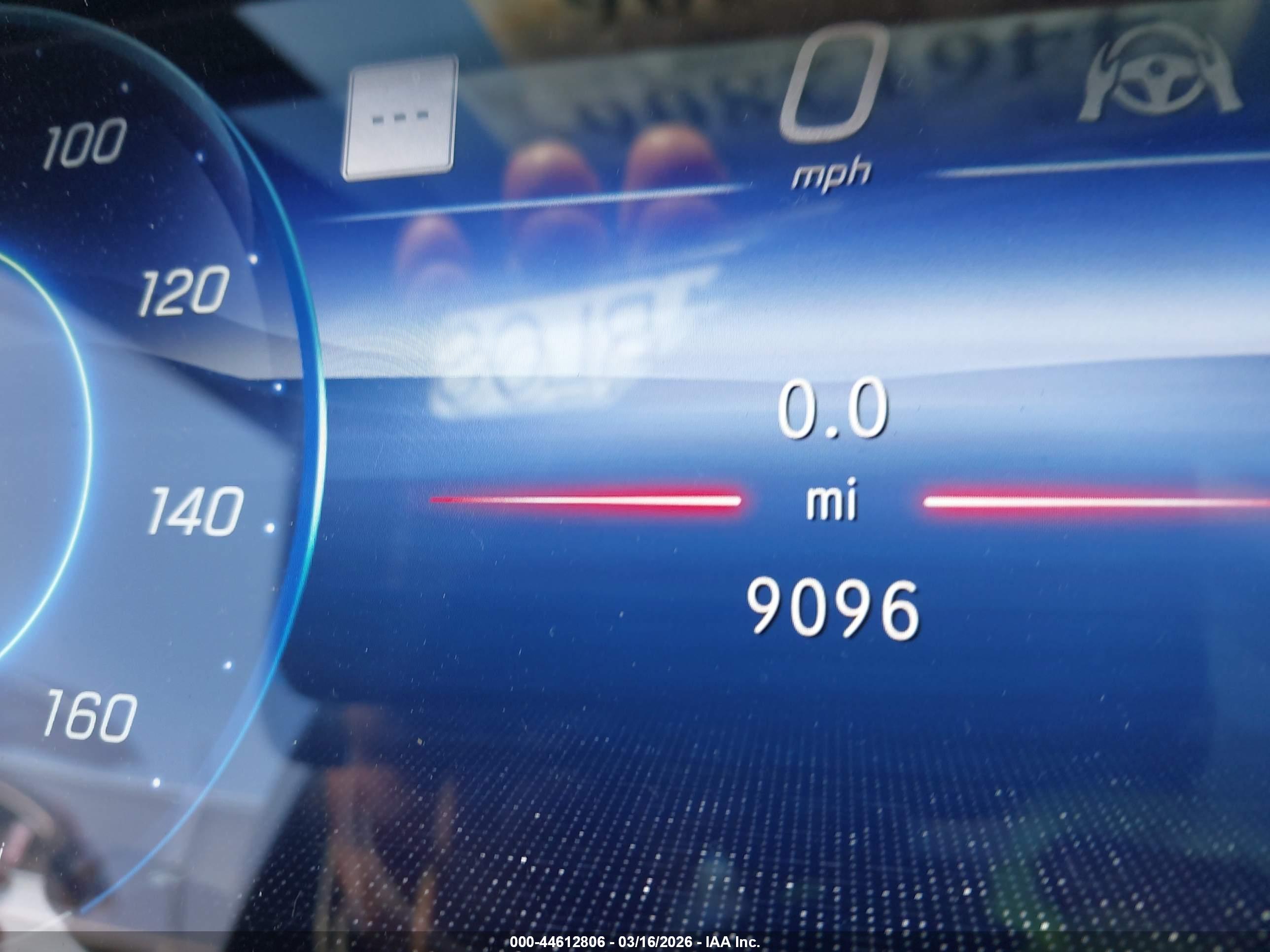 MERCEDES-BENZ EQS image 7