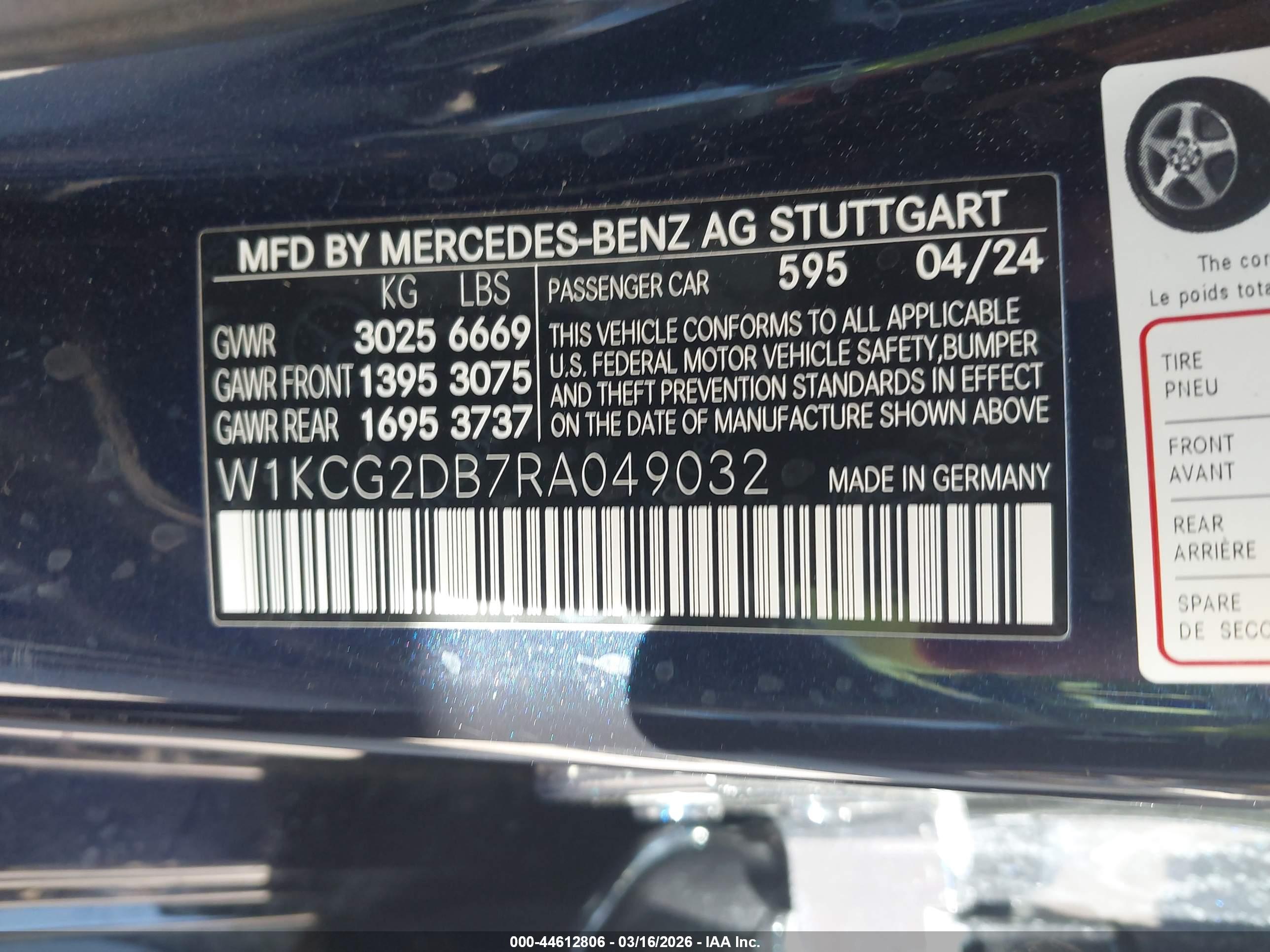 MERCEDES-BENZ EQS image 9