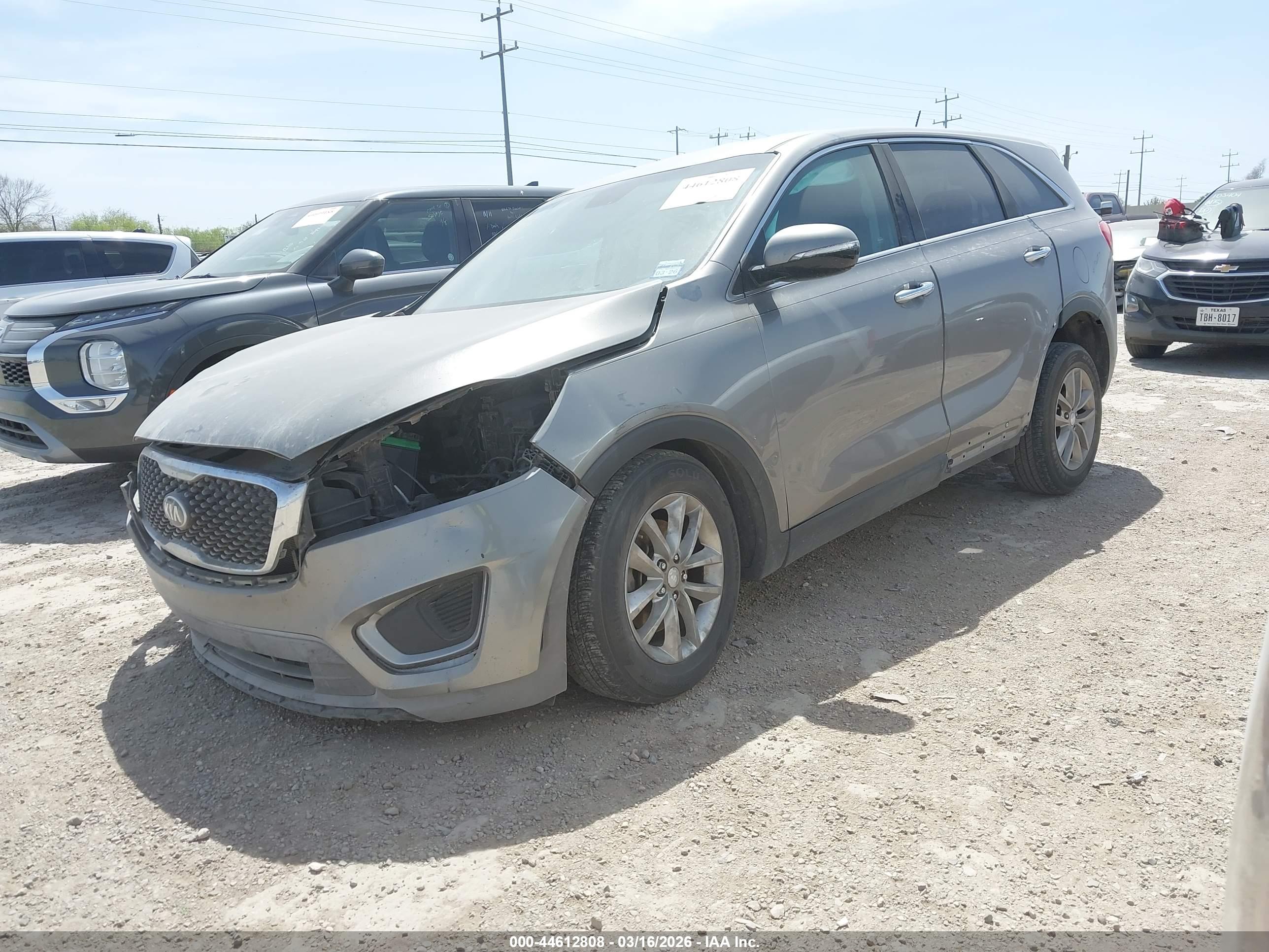 KIA SORENTO image 2