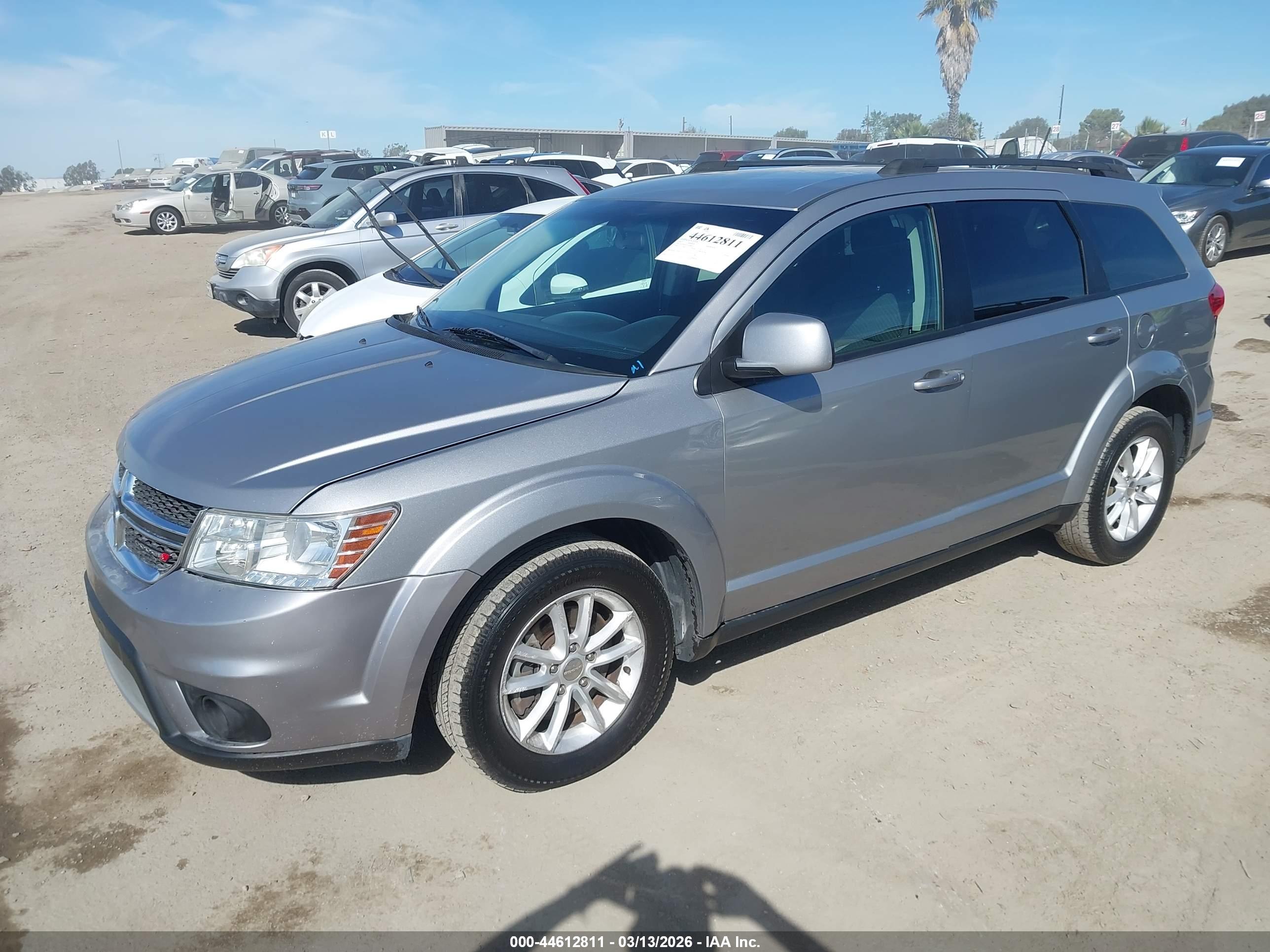 DODGE JOURNEY image 2