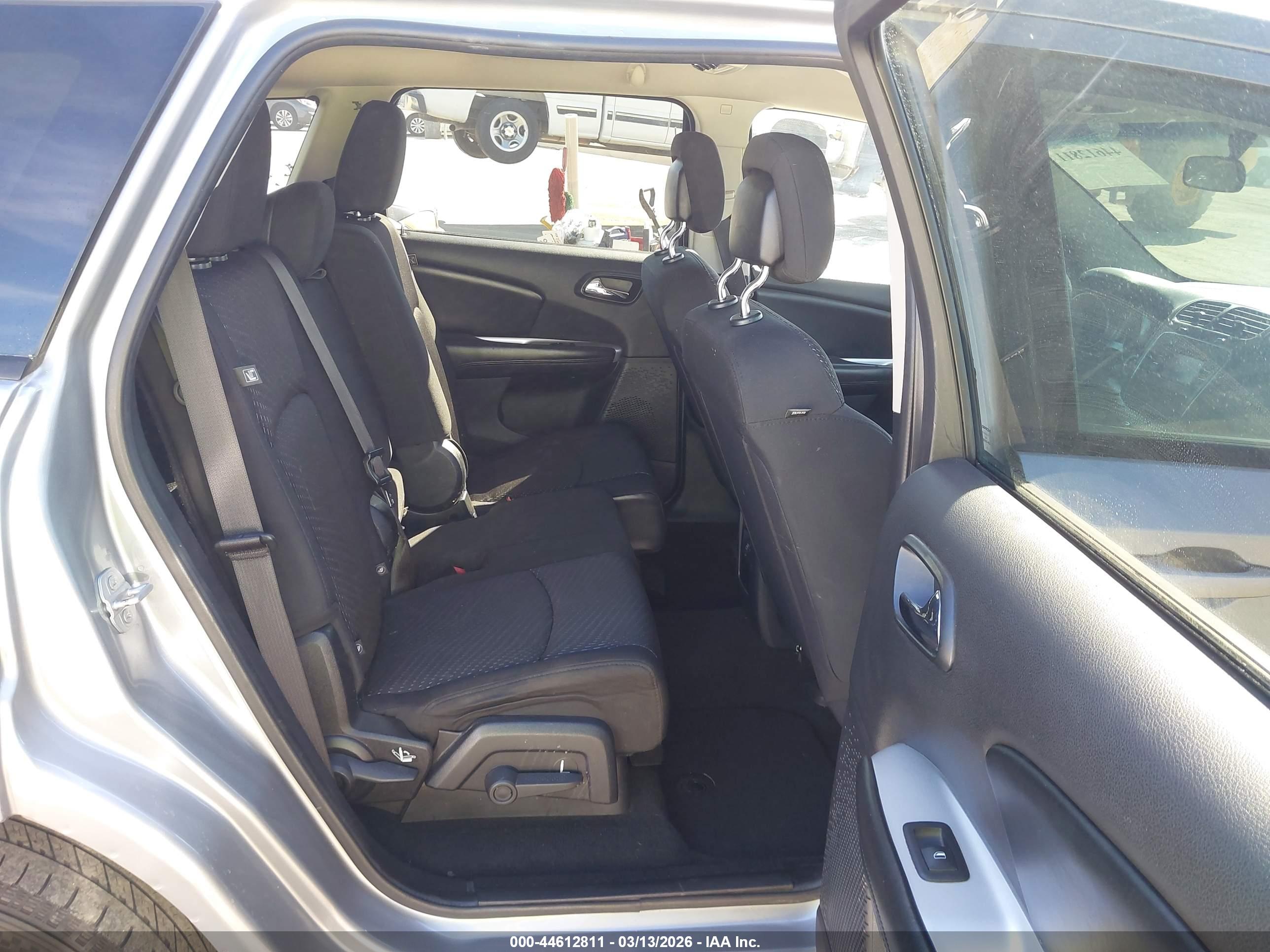 DODGE JOURNEY image 8