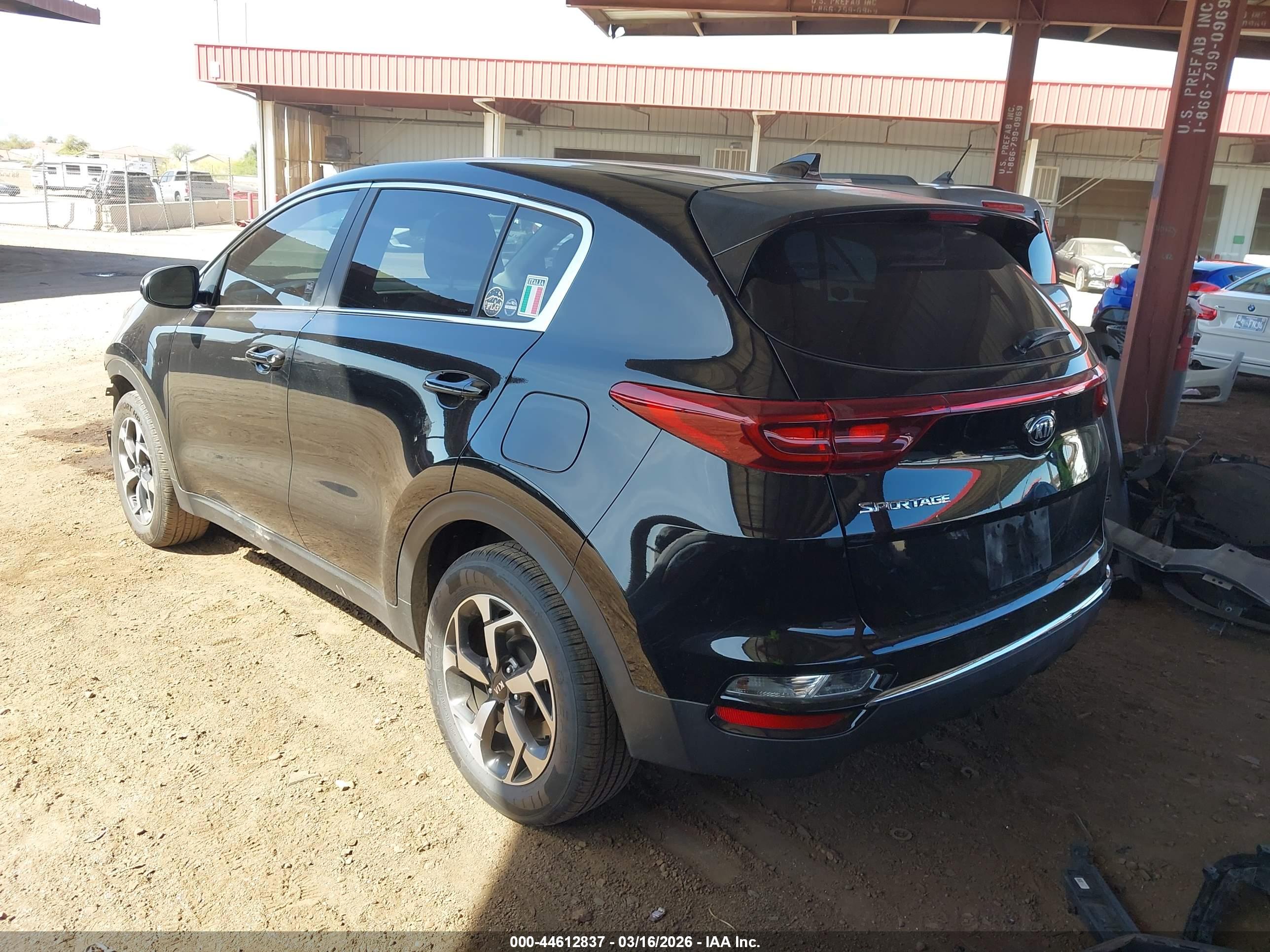 KIA SPORTAGE image 3