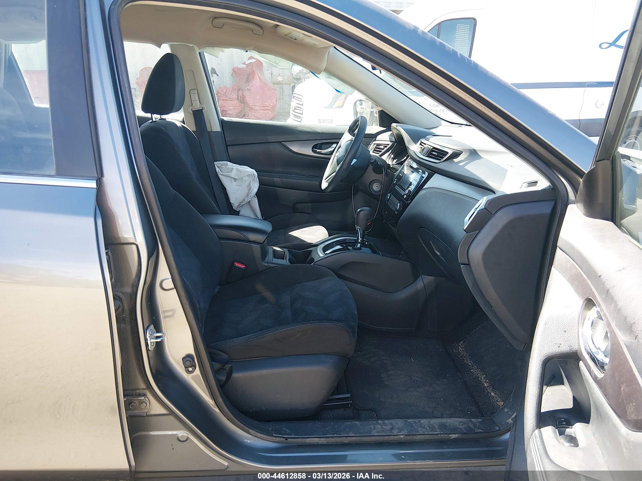 NISSAN ROGUE image 5
