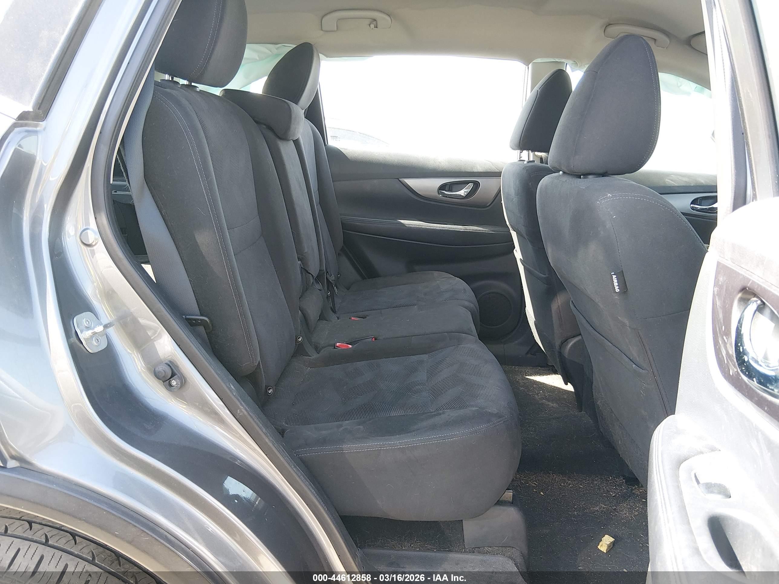 NISSAN ROGUE image 8