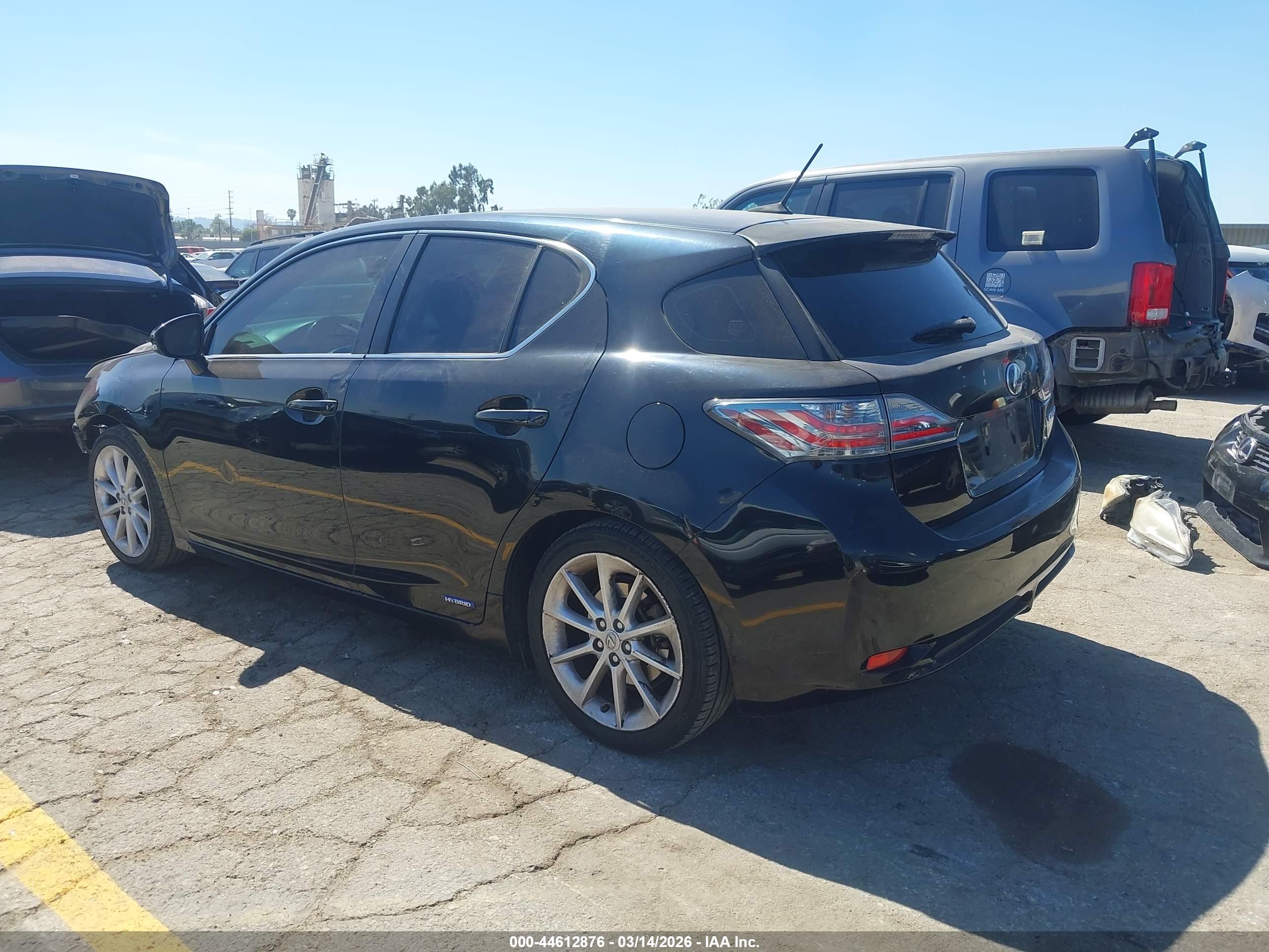 LEXUS CT image 3
