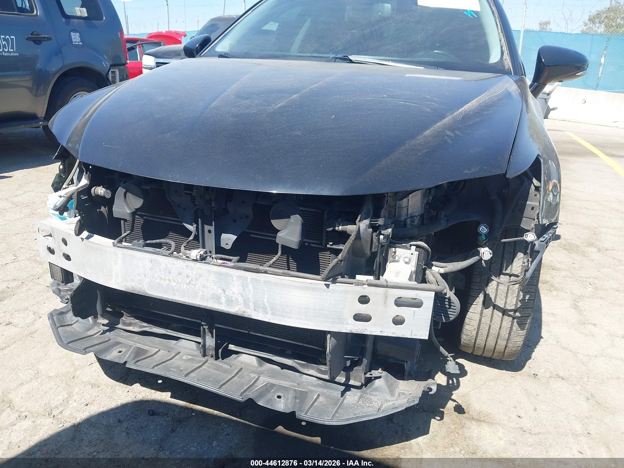 LEXUS CT image 6