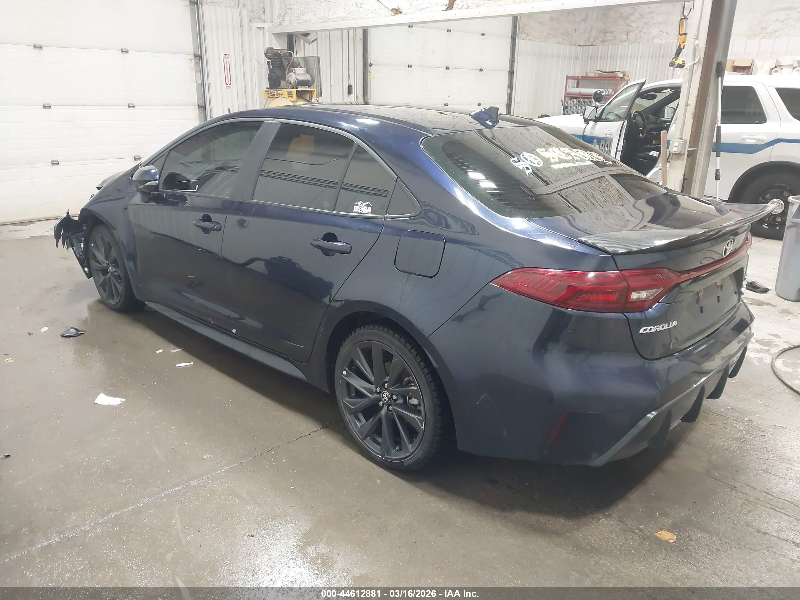 TOYOTA COROLLA image 3