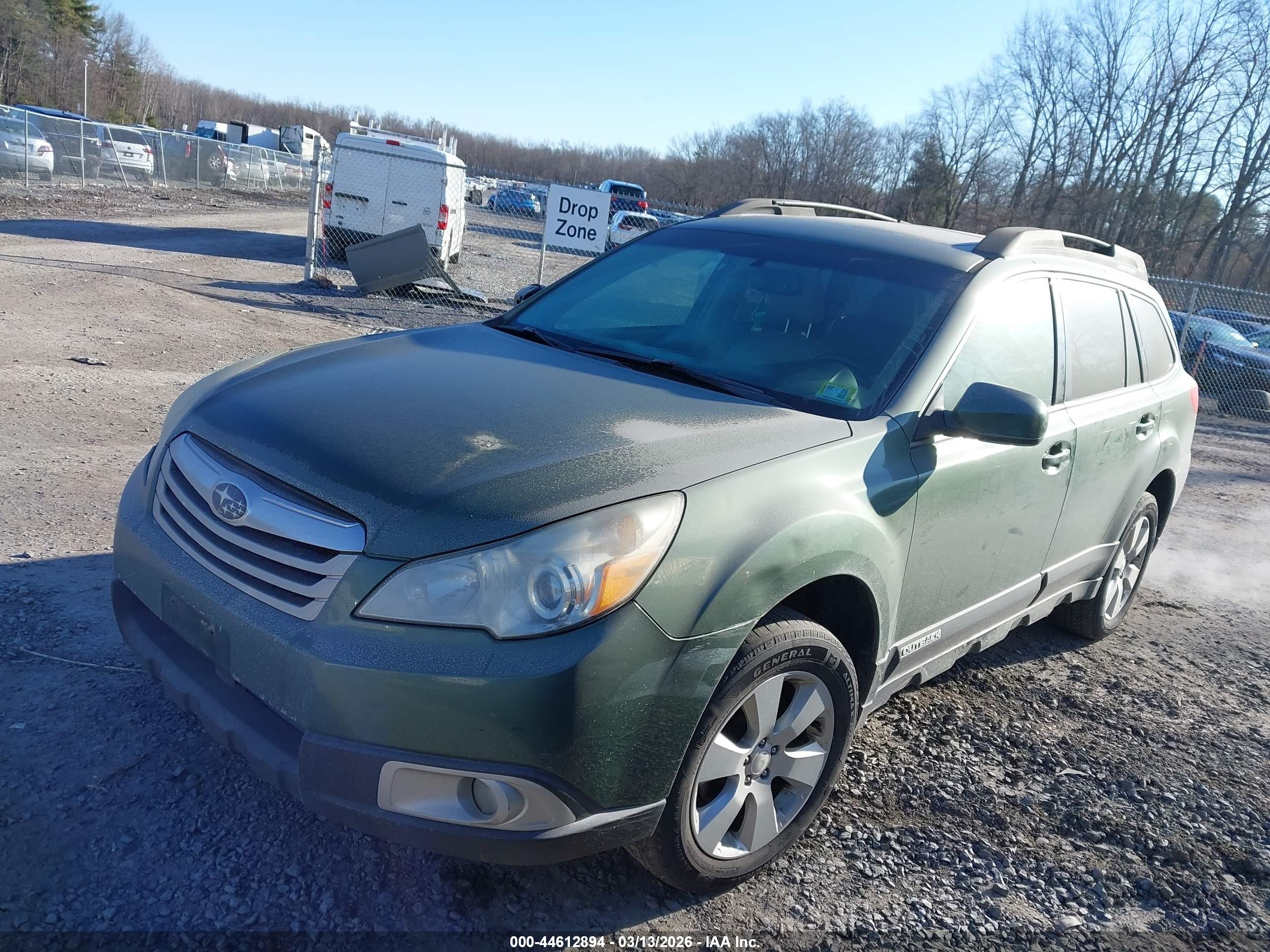 SUBARU OUTBACK image 2