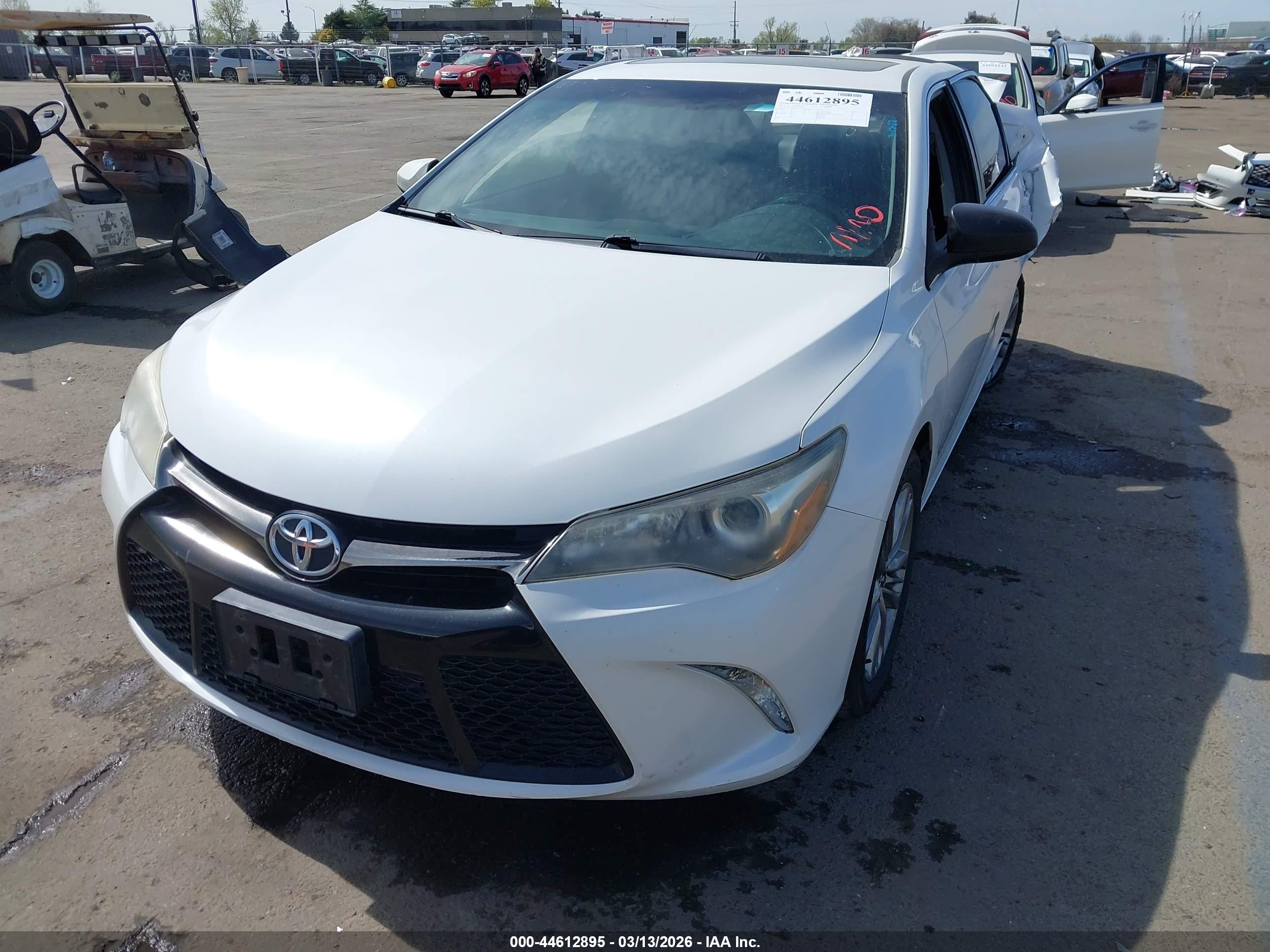 TOYOTA CAMRY image 2