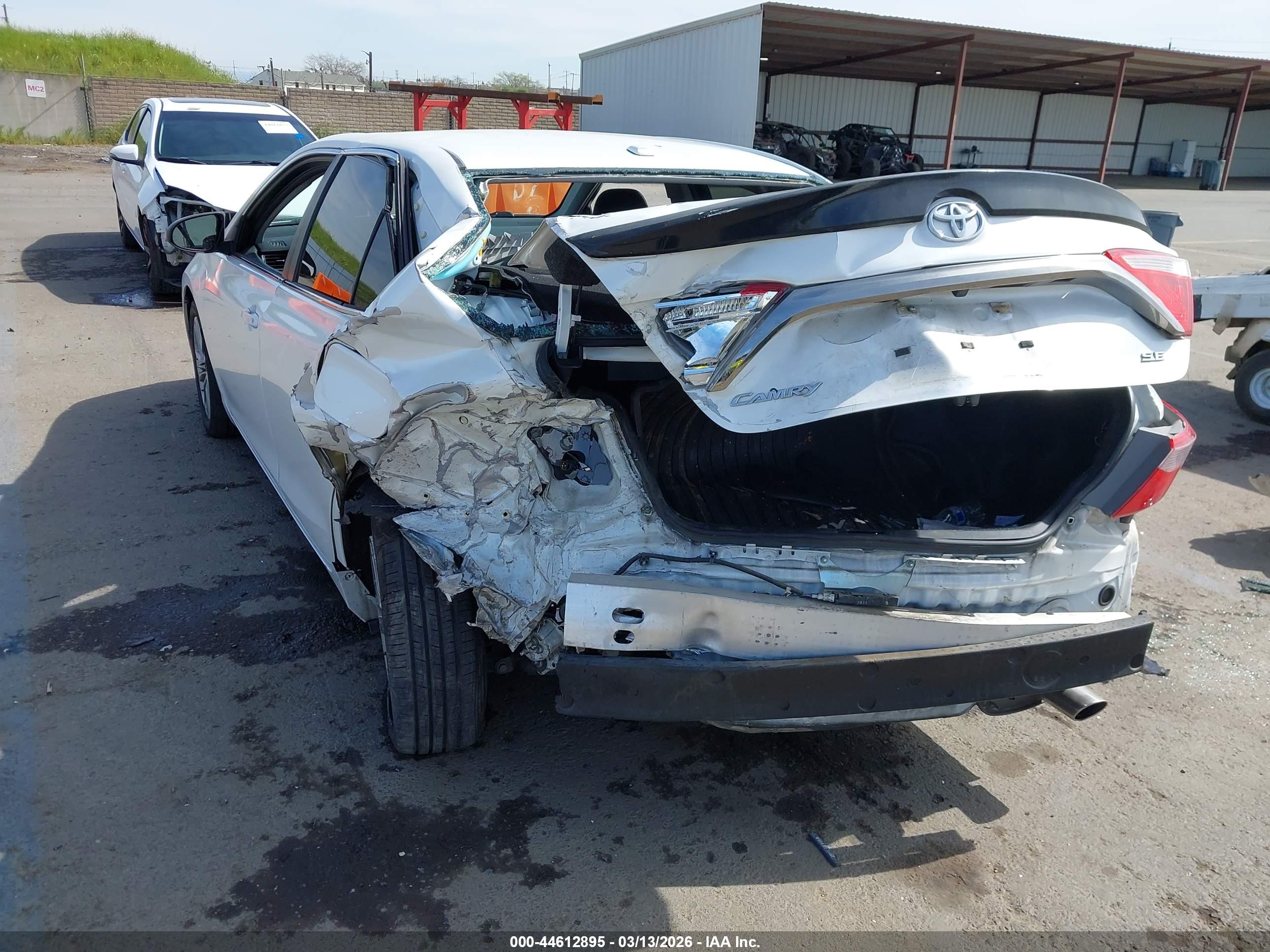 TOYOTA CAMRY image 3