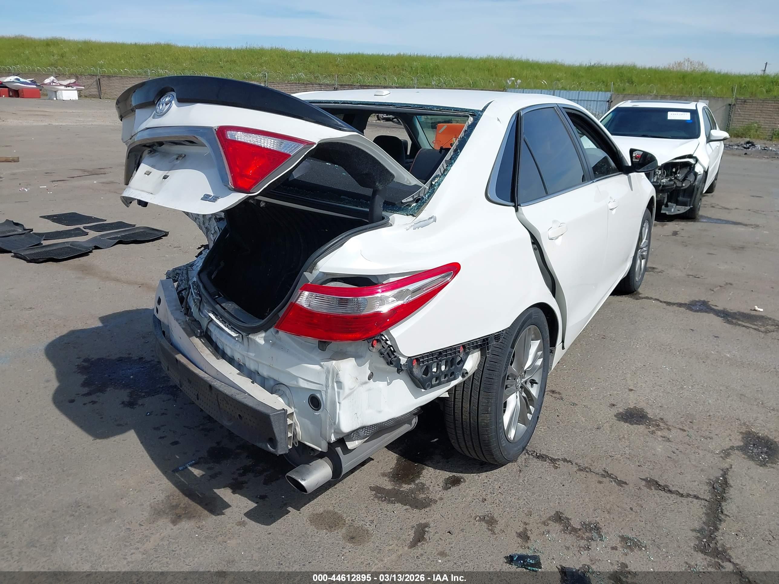 TOYOTA CAMRY image 4