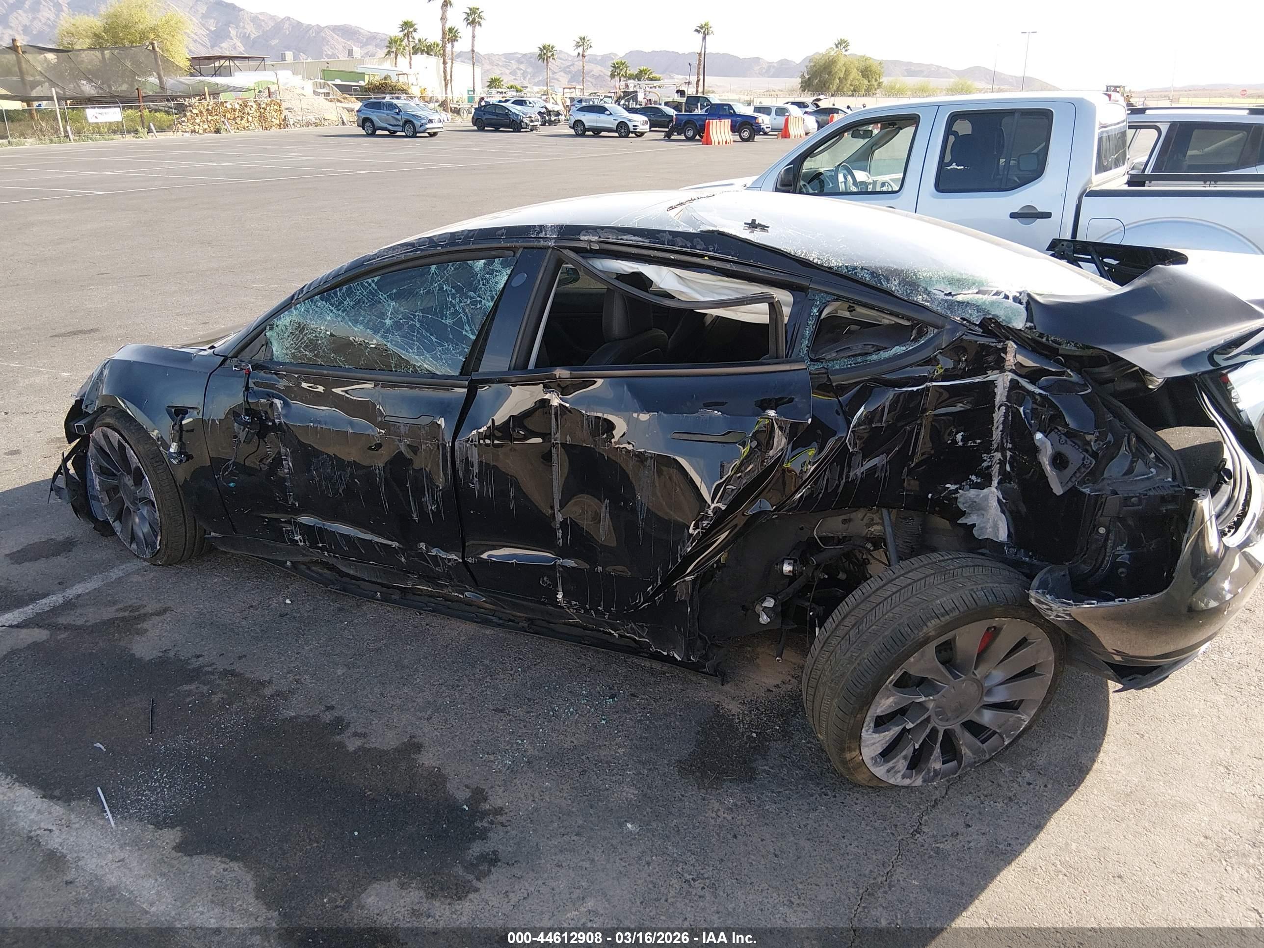 TESLA MODEL image 6