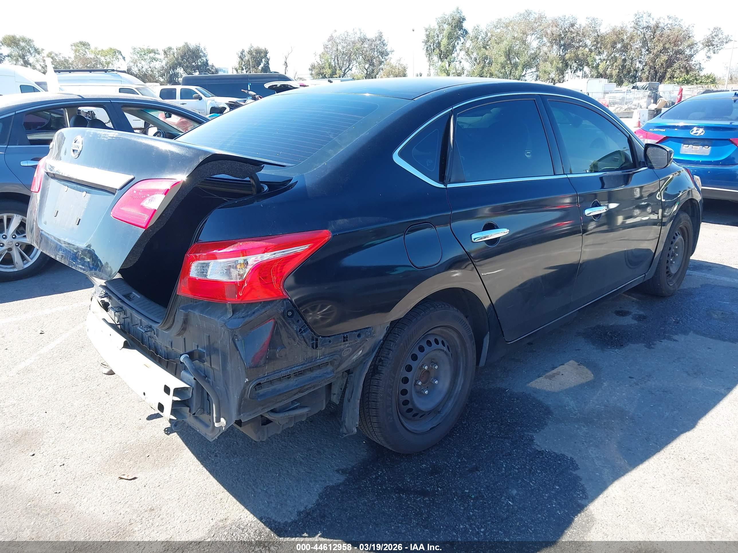 NISSAN SENTRA image 4