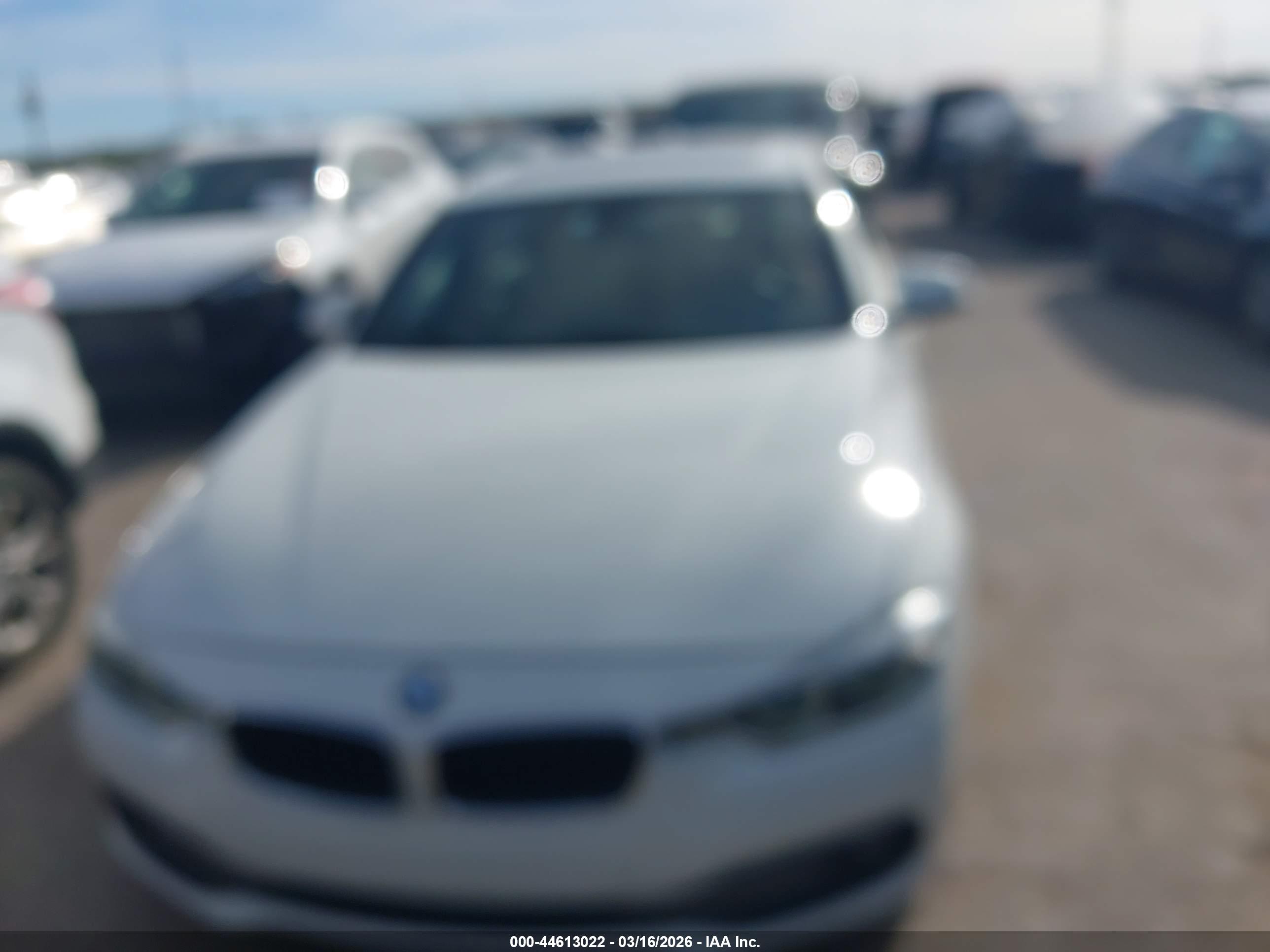 BMW 330I image 6