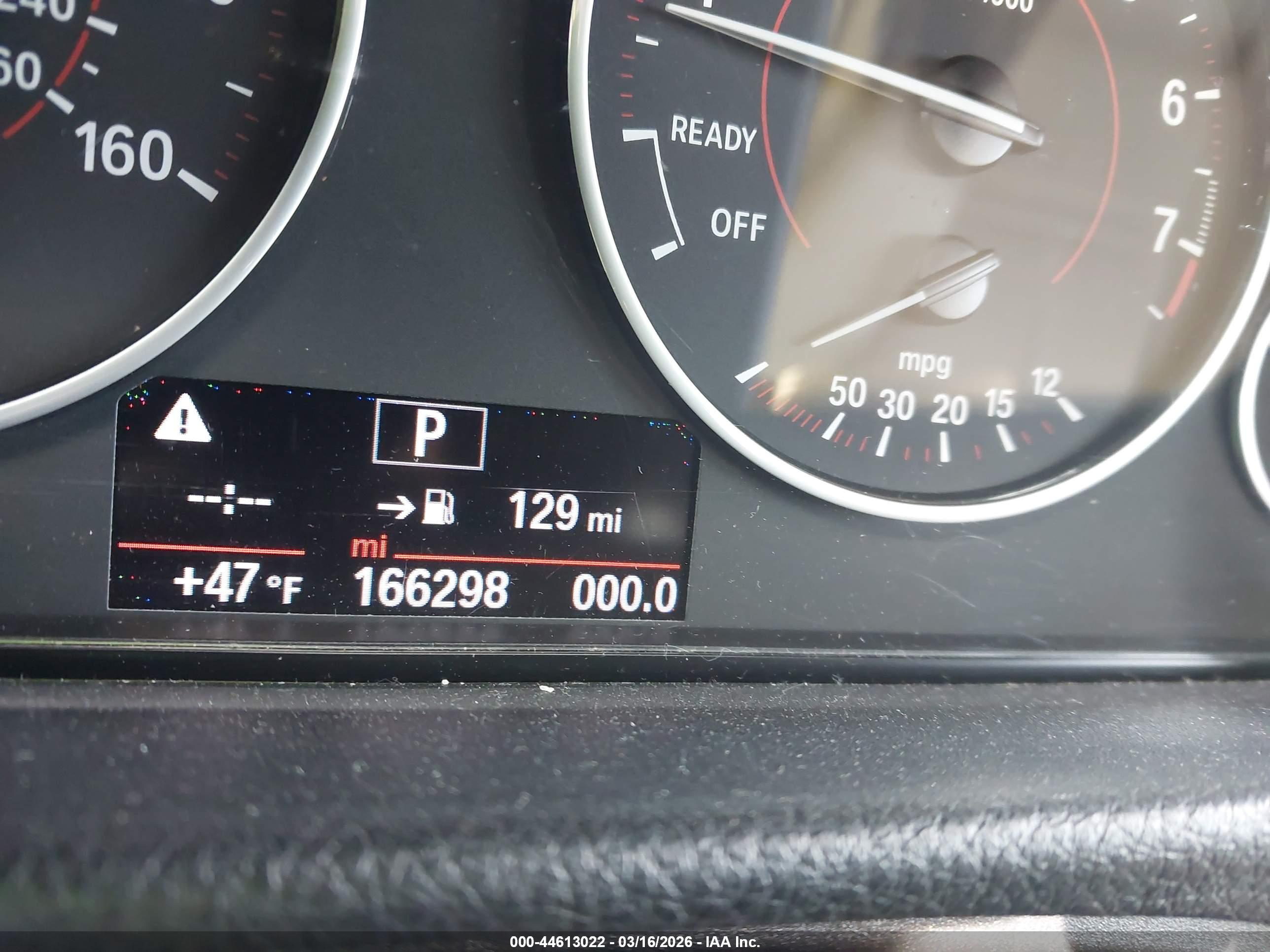 BMW 330I image 7