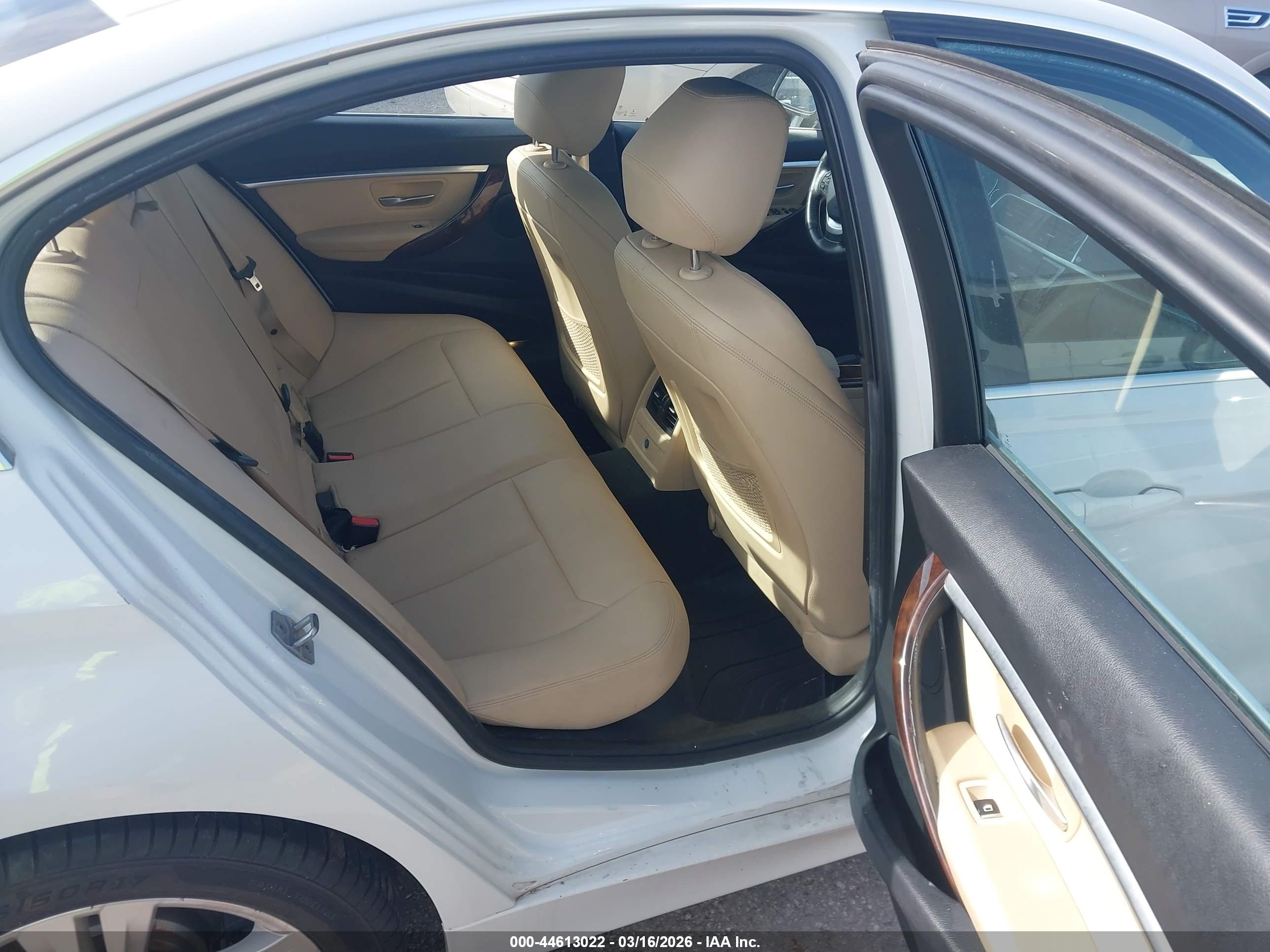 BMW 330I image 8
