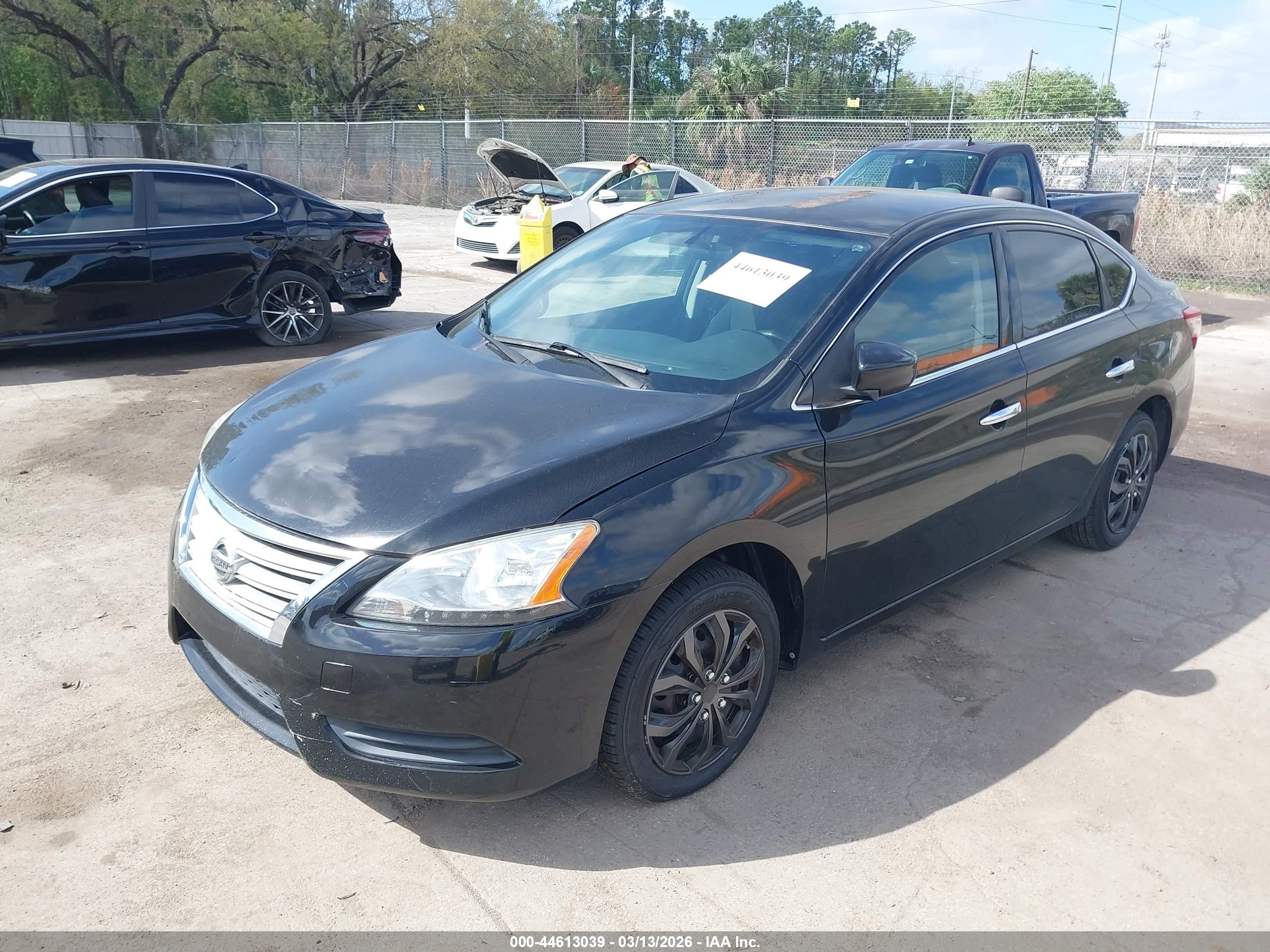 NISSAN SENTRA image 2