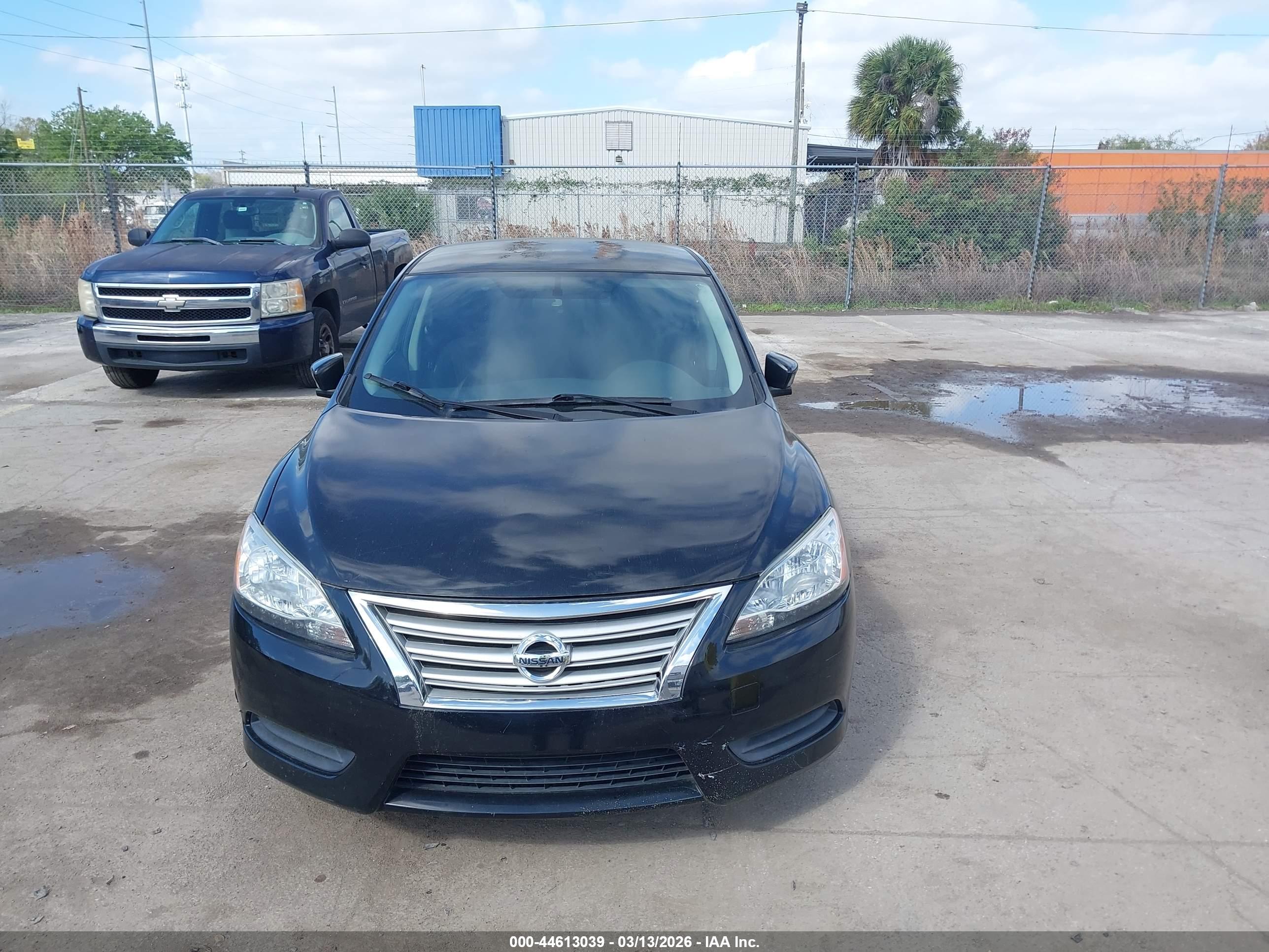 NISSAN SENTRA image 6