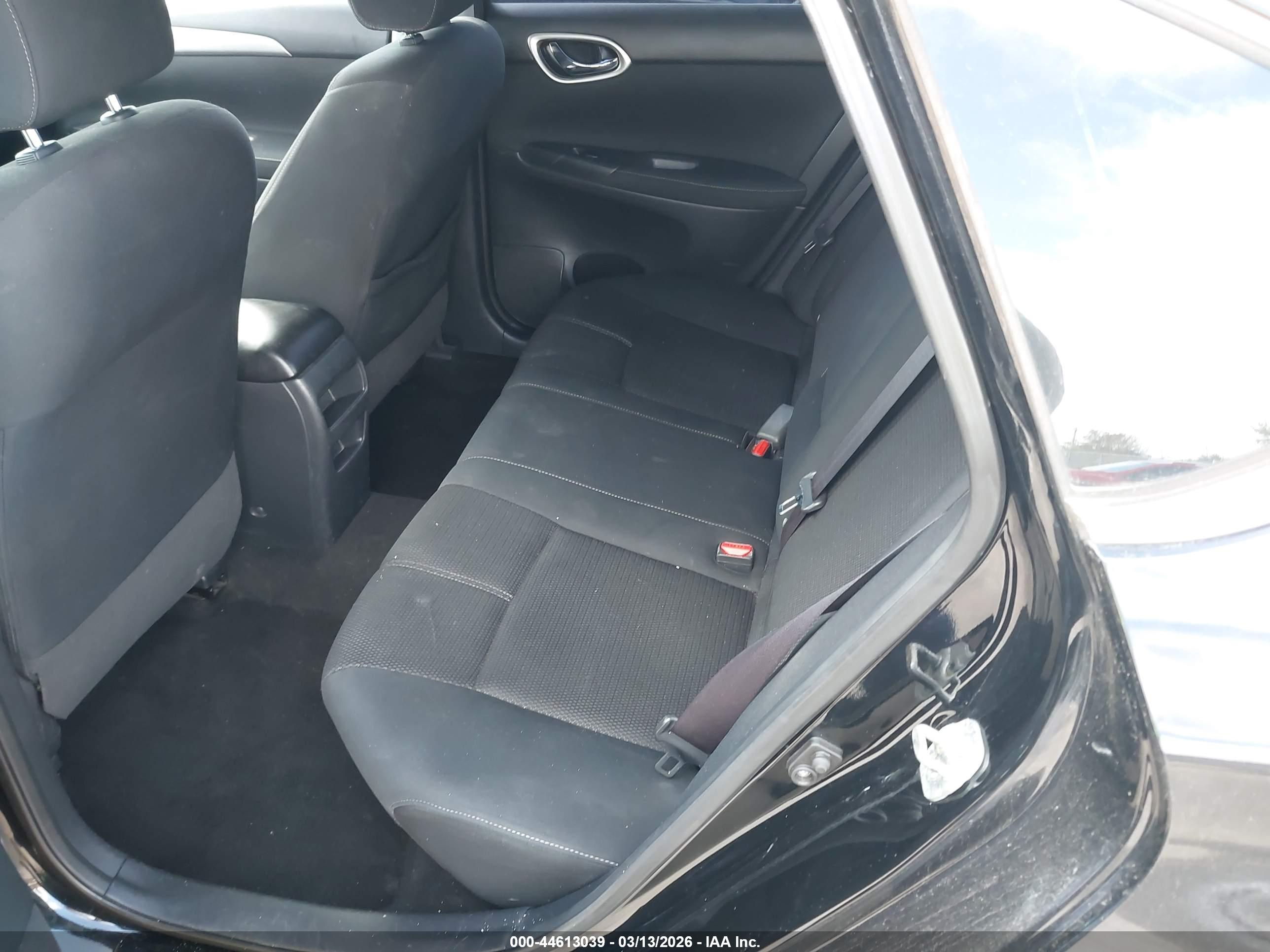 NISSAN SENTRA image 8