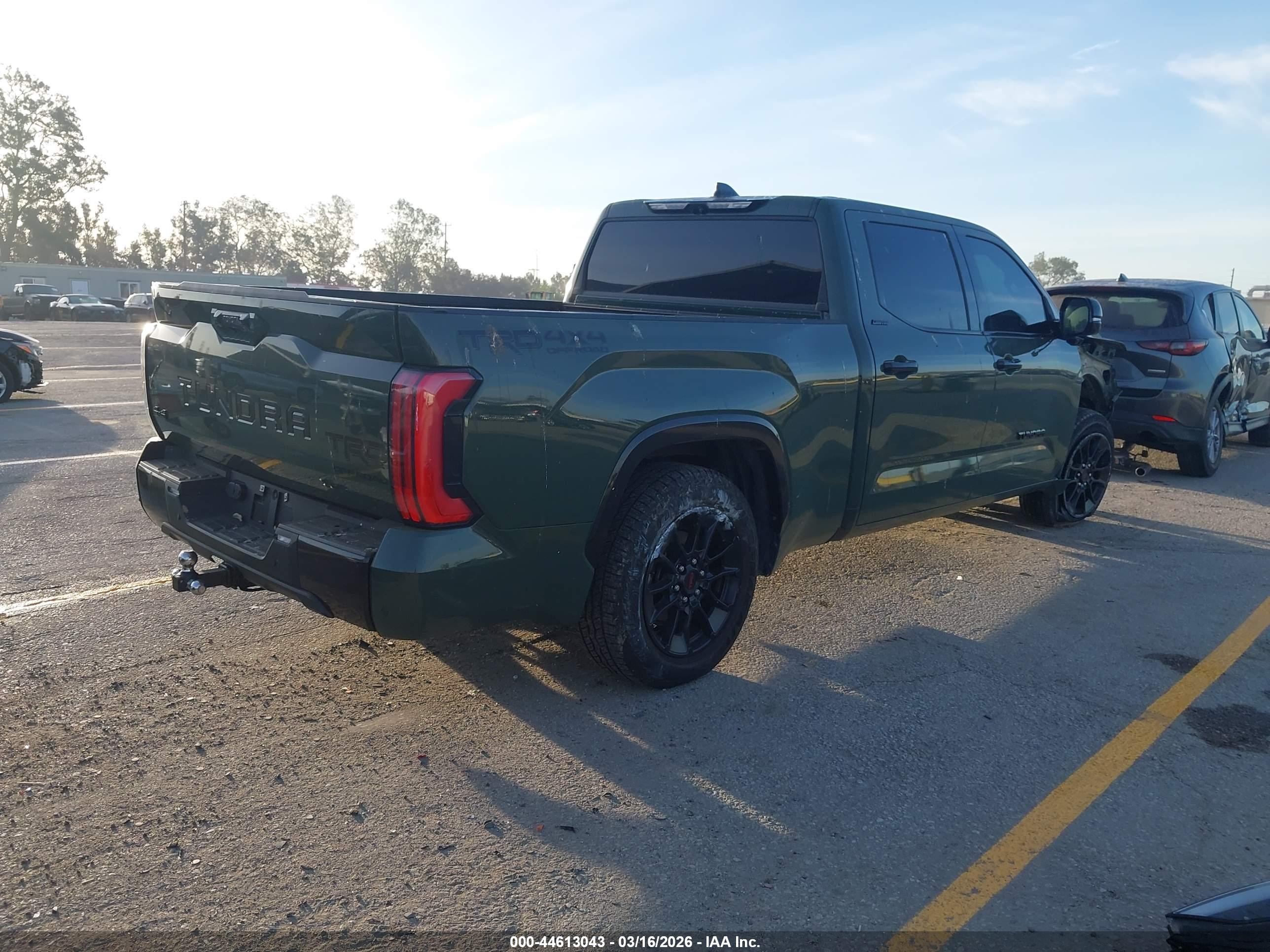 TOYOTA TUNDRA image 4