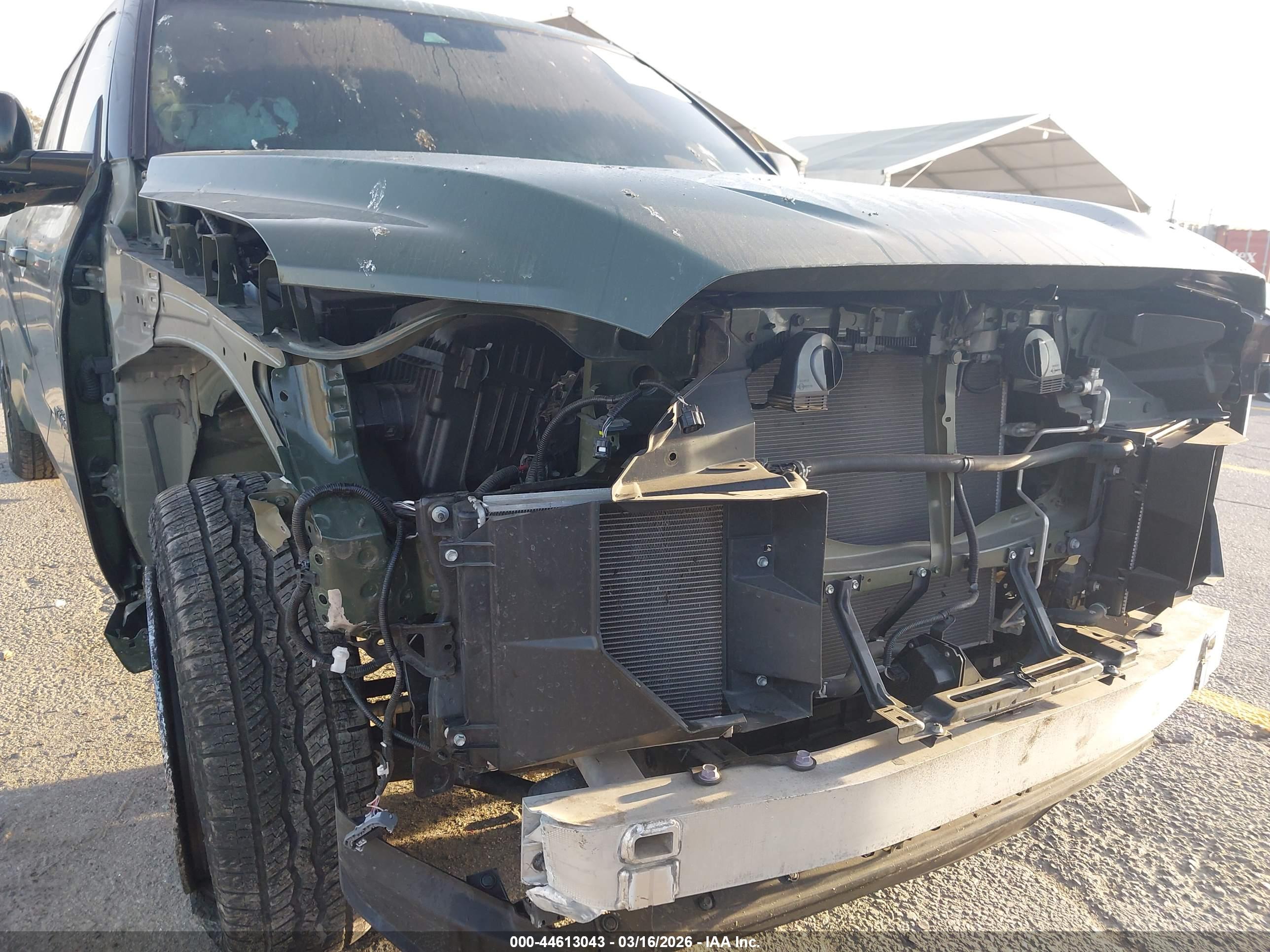 TOYOTA TUNDRA image 6