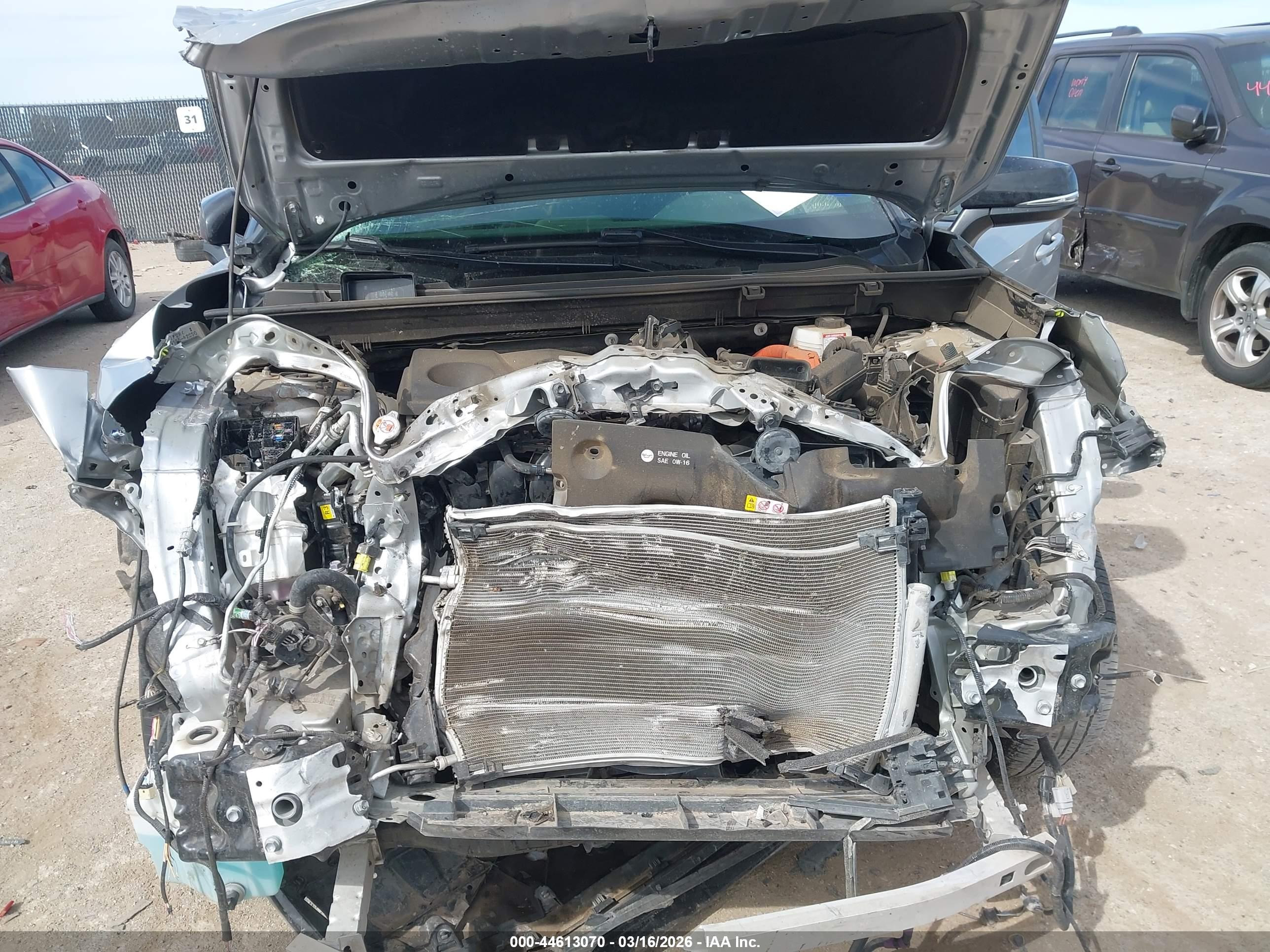 TOYOTA RAV4 image 10
