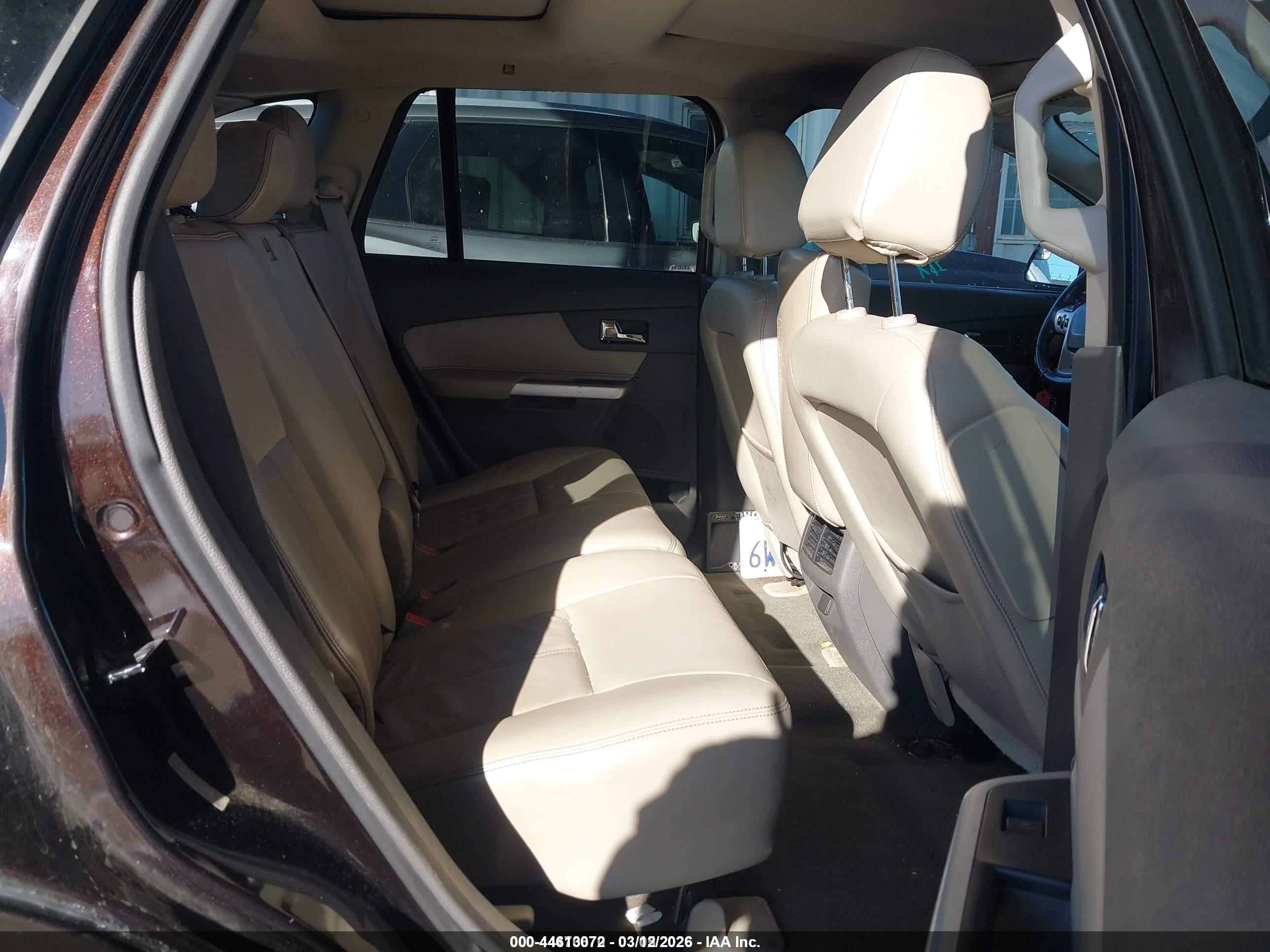 FORD EDGE image 8