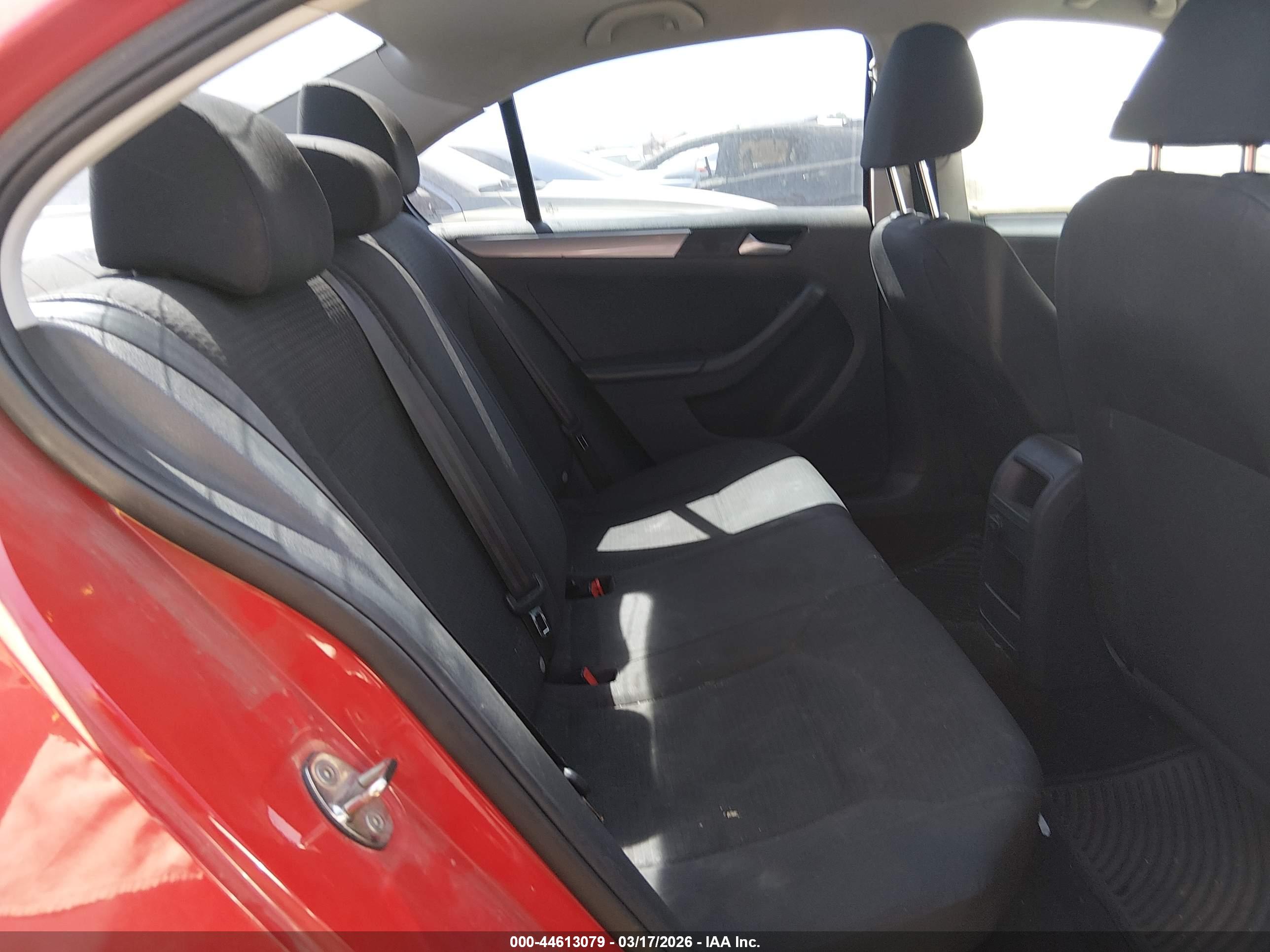 VOLKSWAGEN JETTA image 8