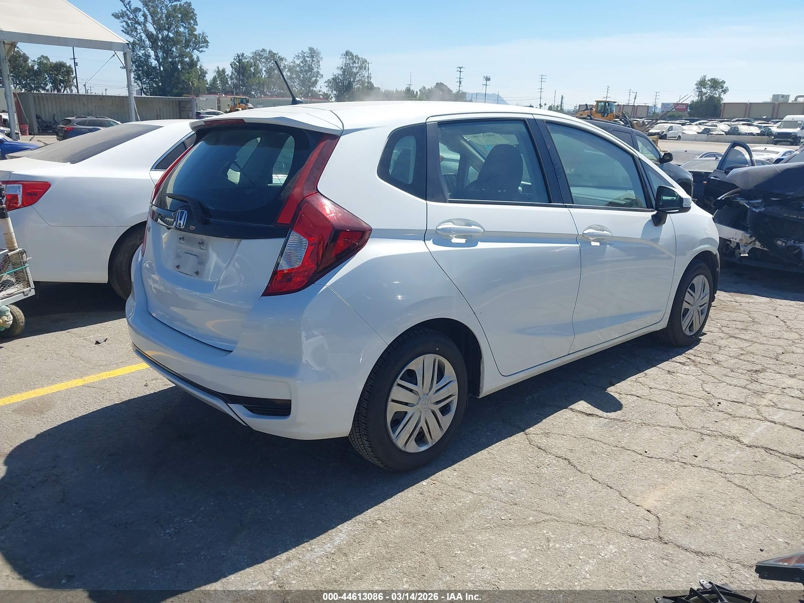 HONDA FIT image 4