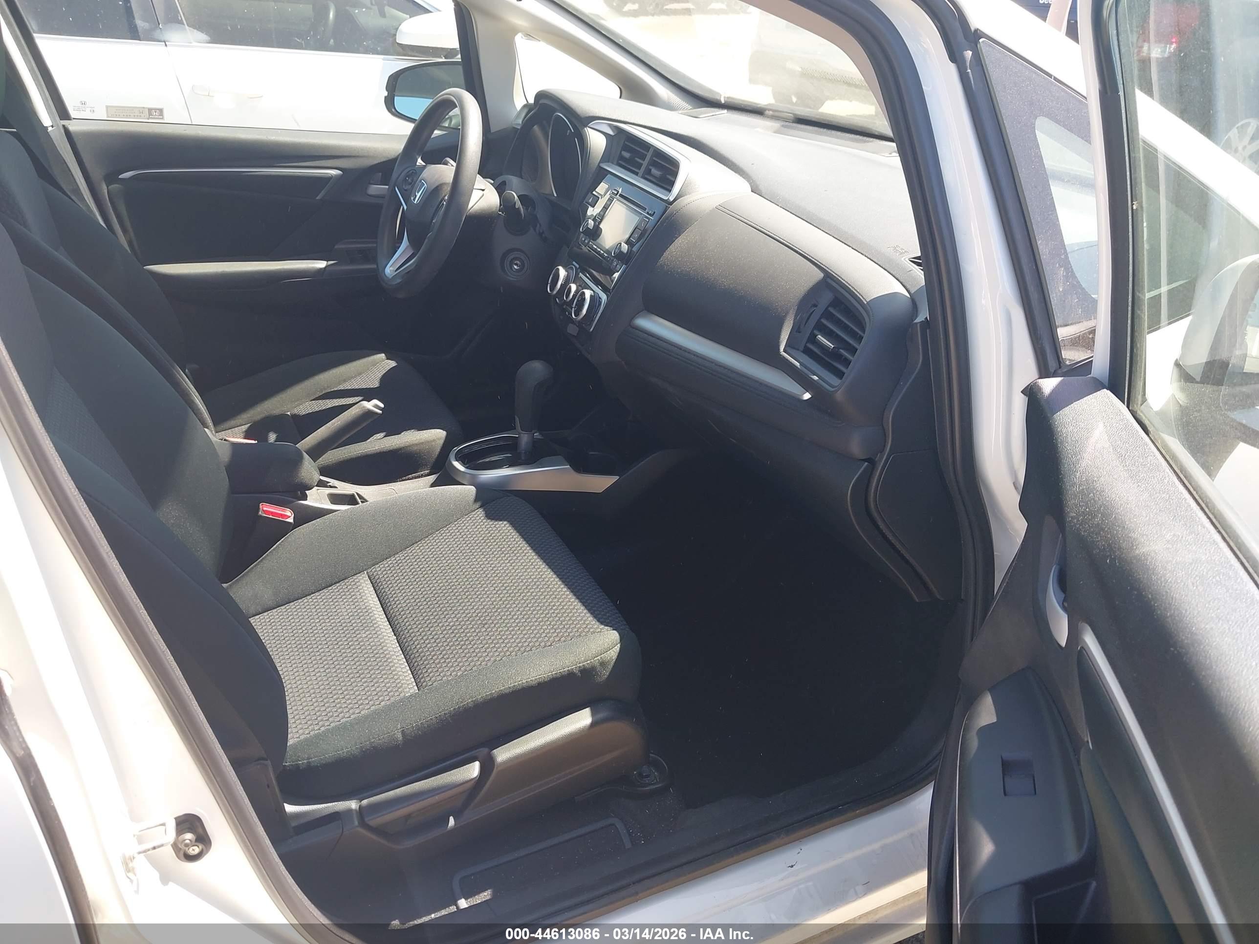 HONDA FIT image 5