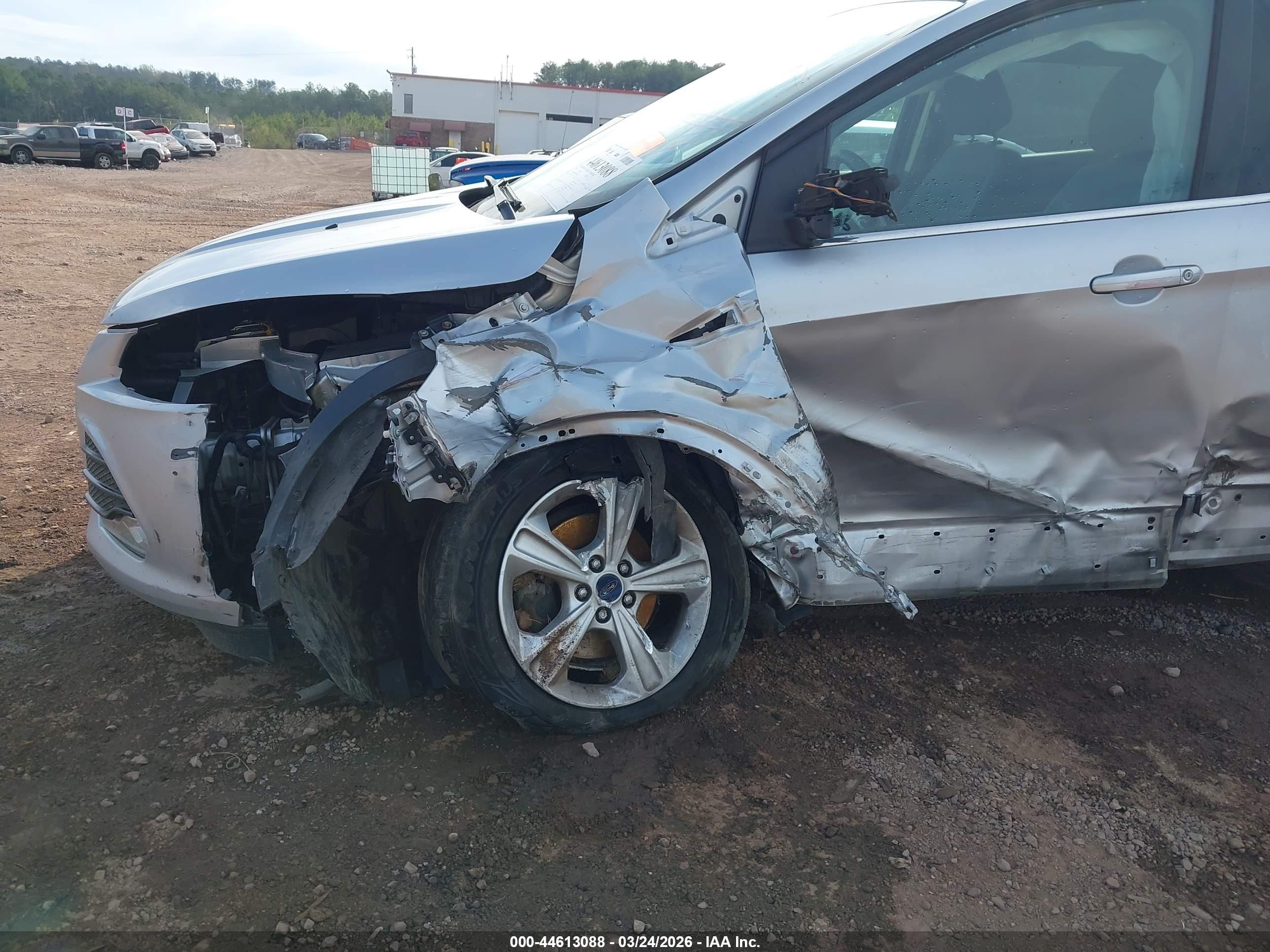 FORD ESCAPE image 6