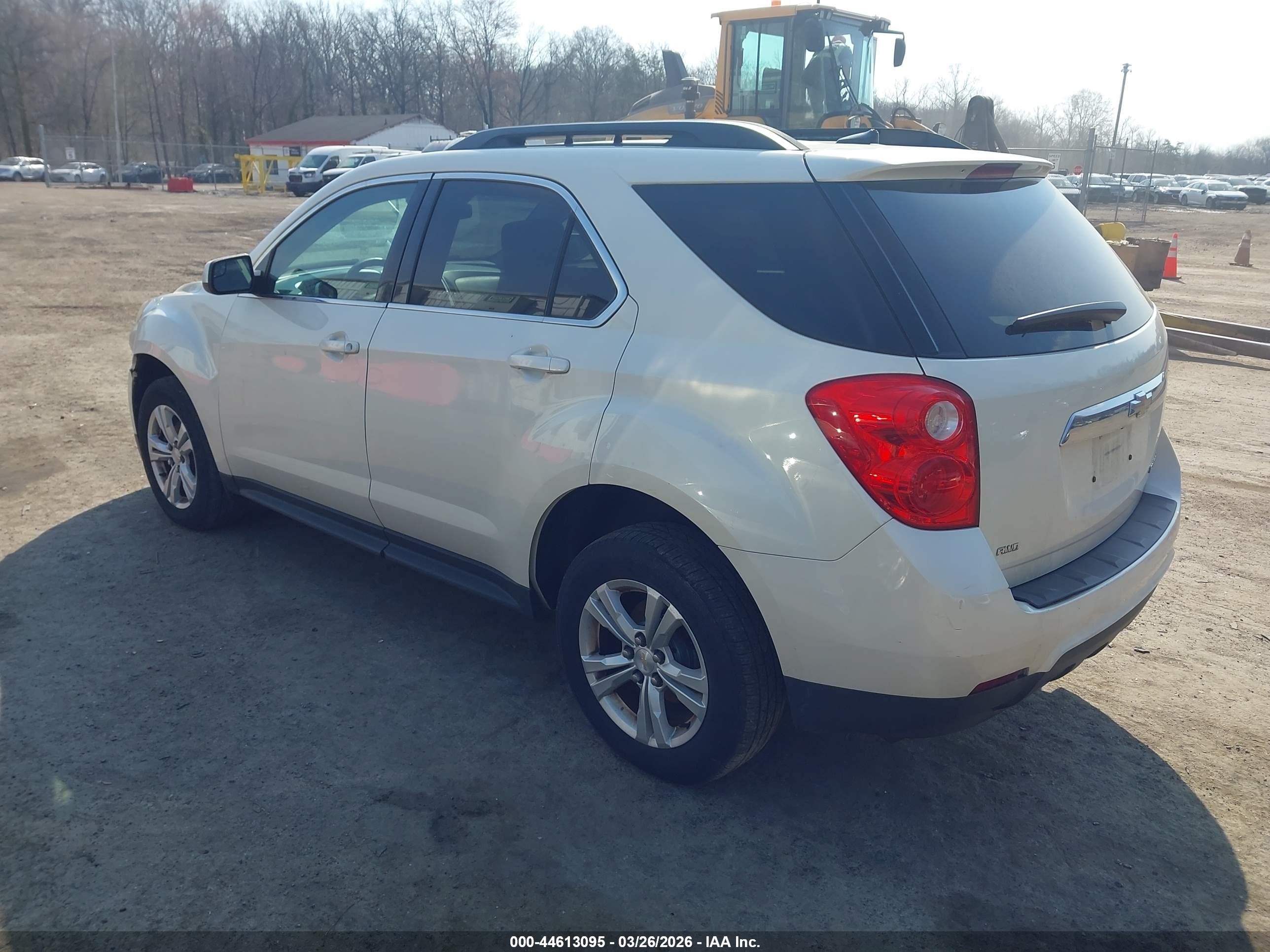CHEVROLET EQUINOX image 3