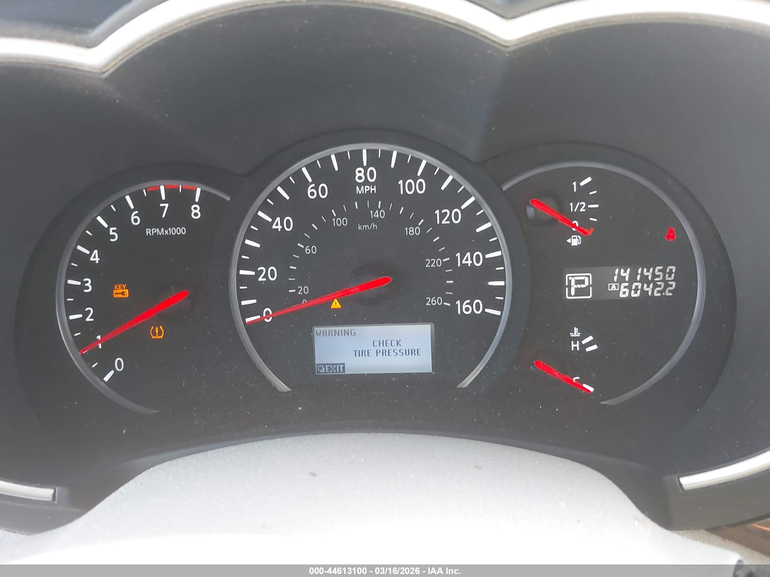NISSAN QUEST image 7