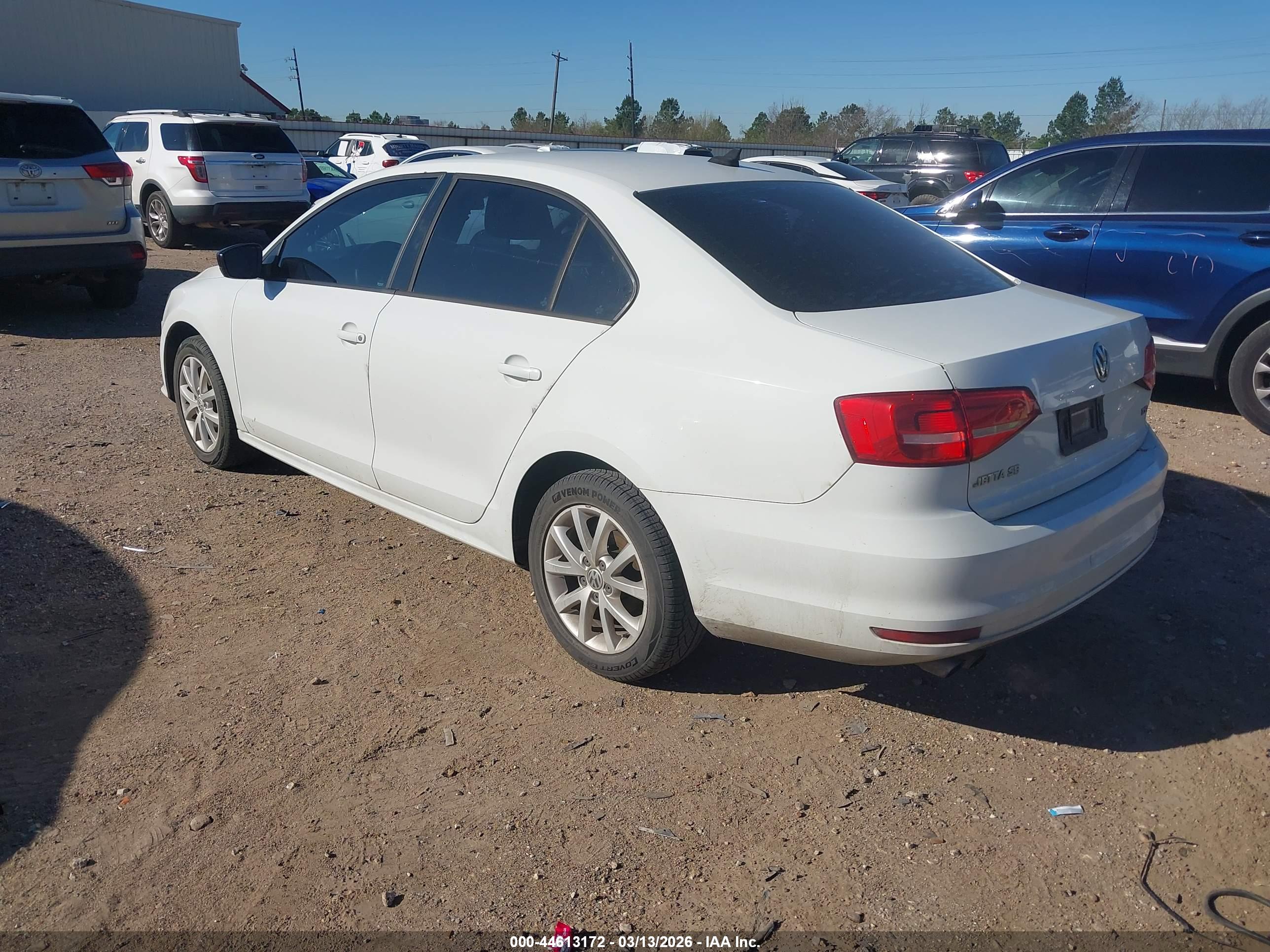 VOLKSWAGEN JETTA image 3