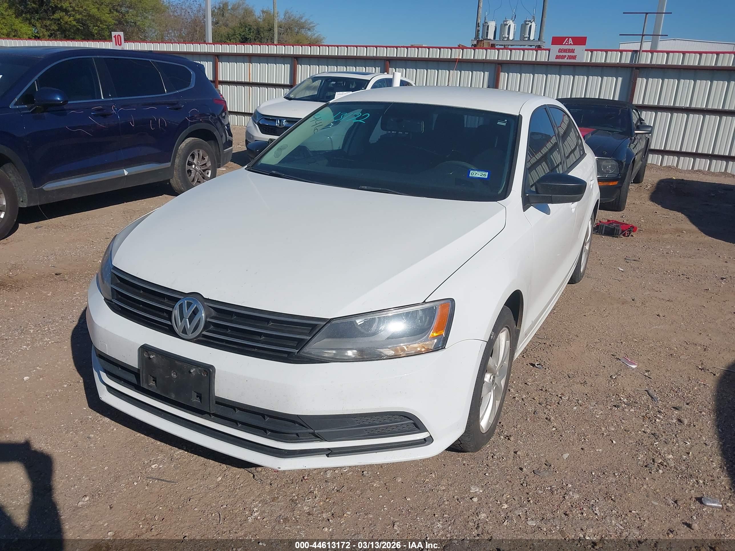 VOLKSWAGEN JETTA image 6