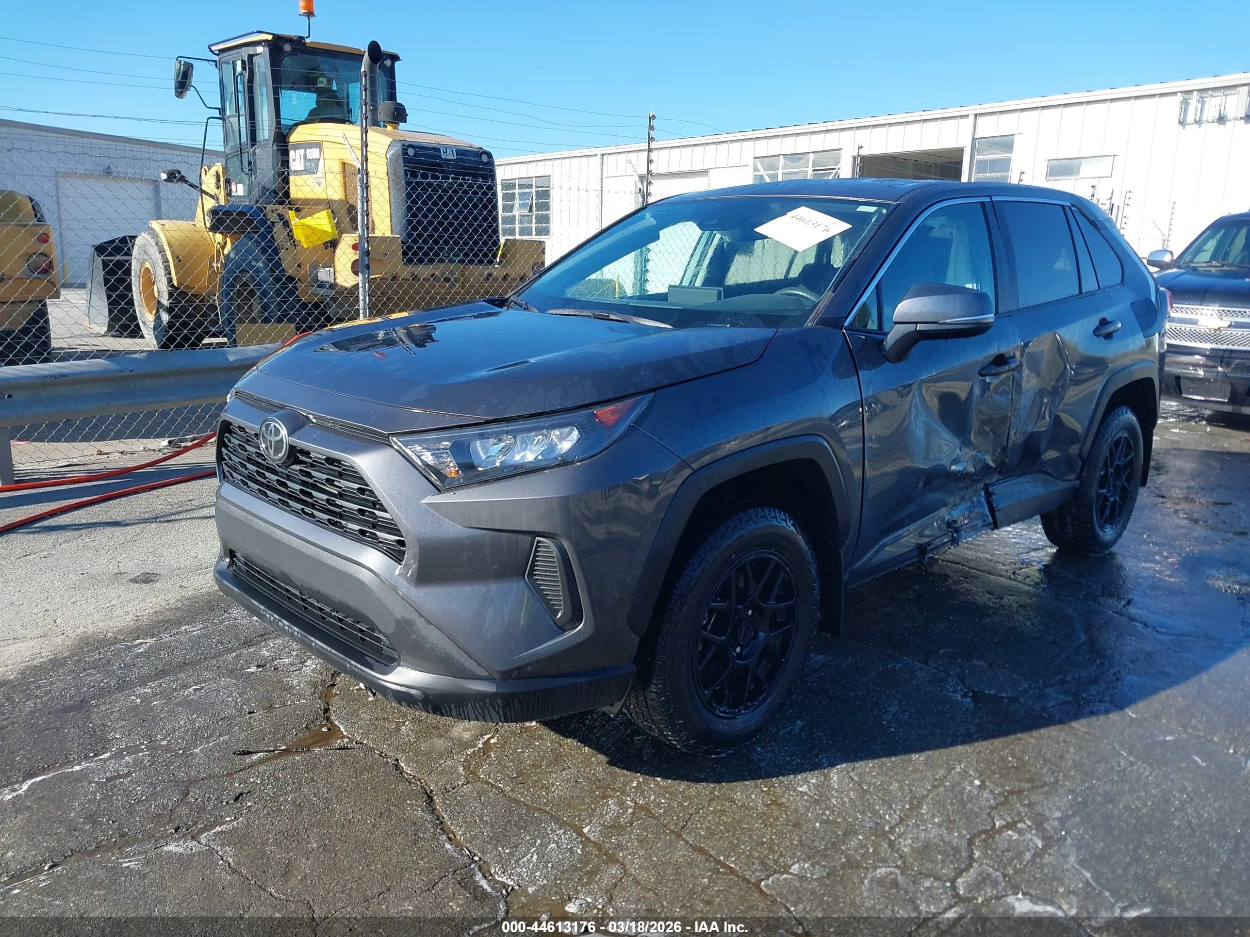 TOYOTA RAV4 image 2