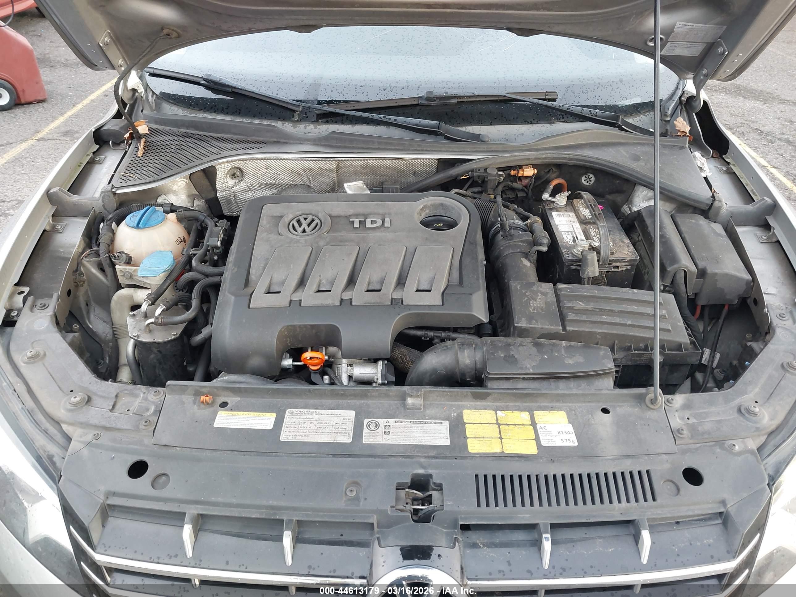 VOLKSWAGEN PASSAT image 10