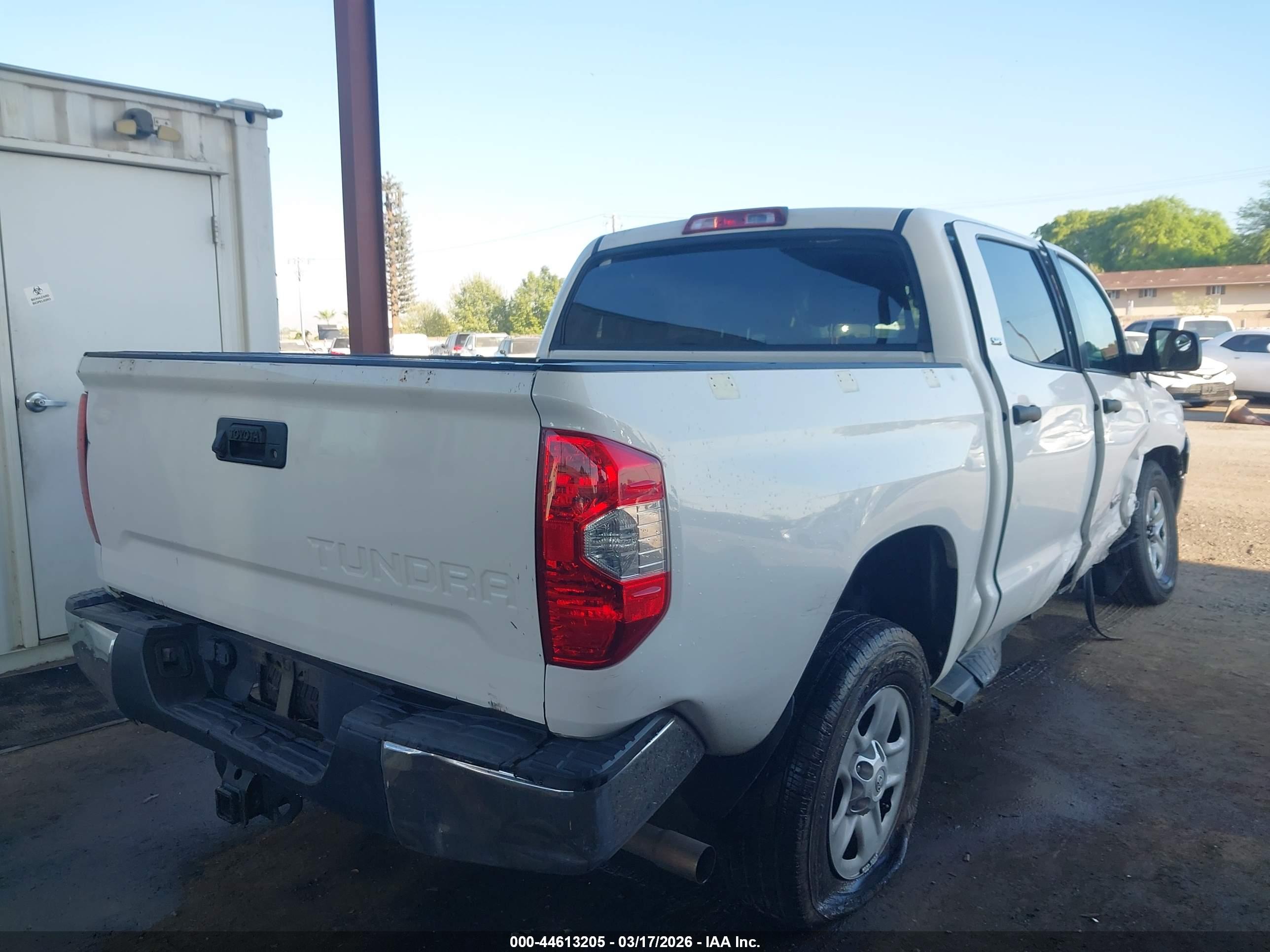 TOYOTA TUNDRA image 4