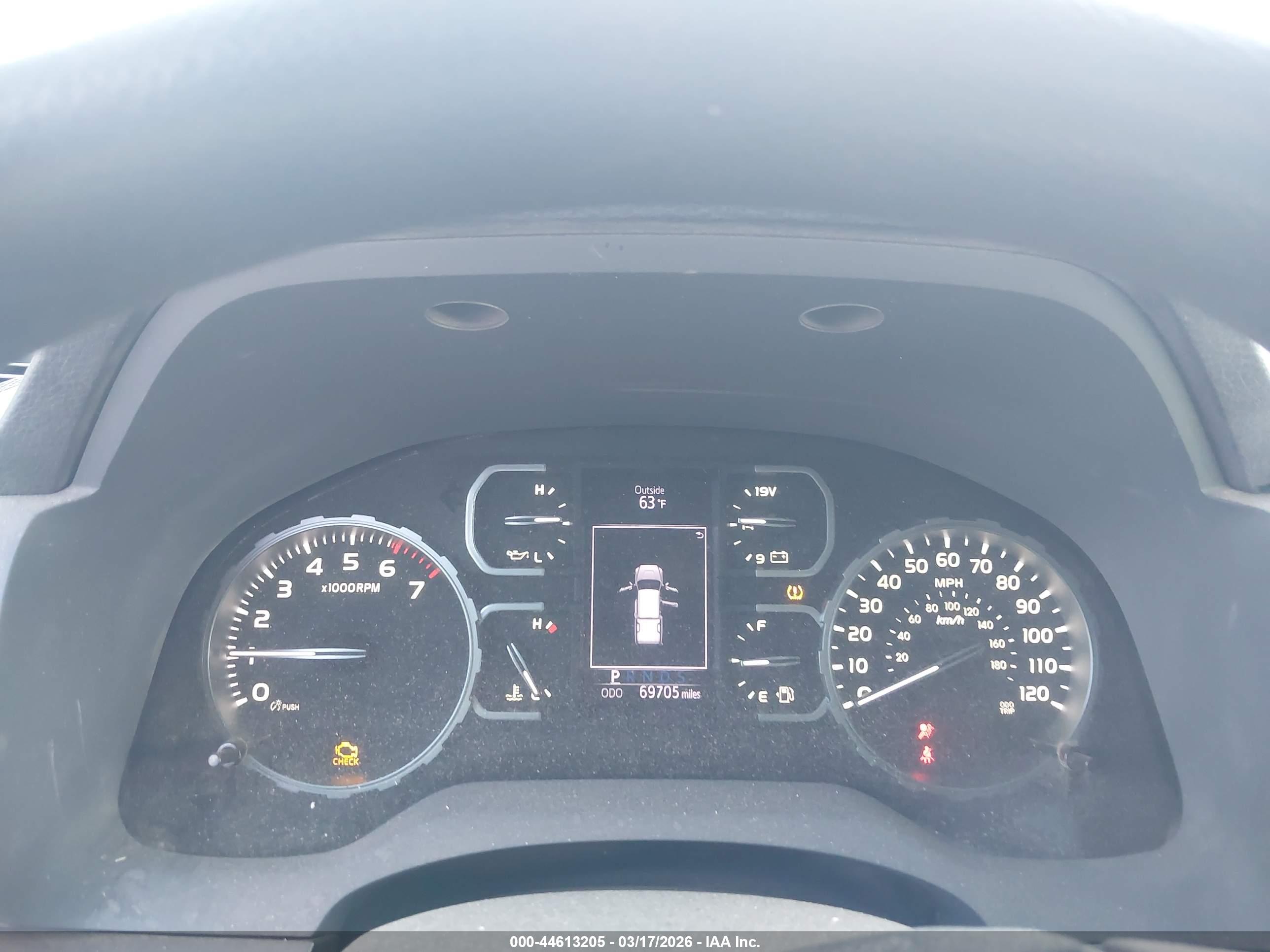 TOYOTA TUNDRA image 7