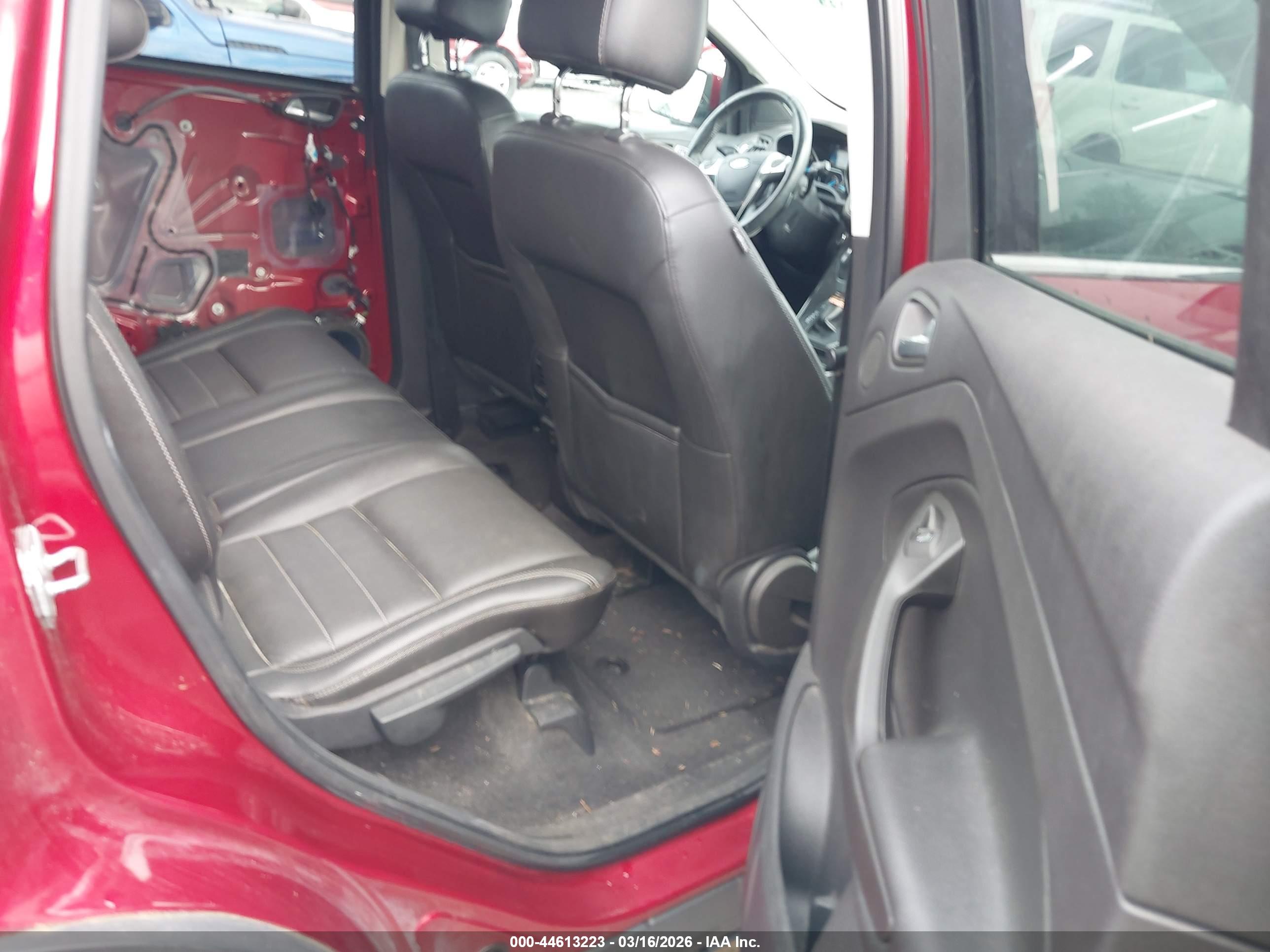 FORD ESCAPE image 8