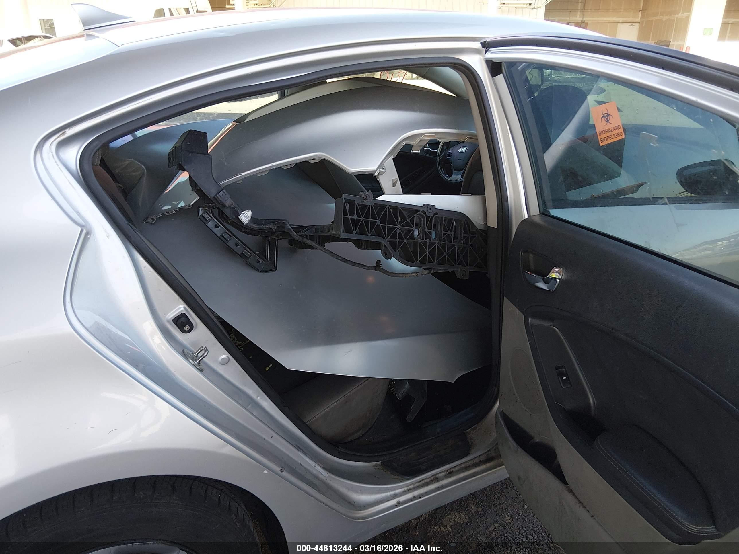 KIA FORTE image 8