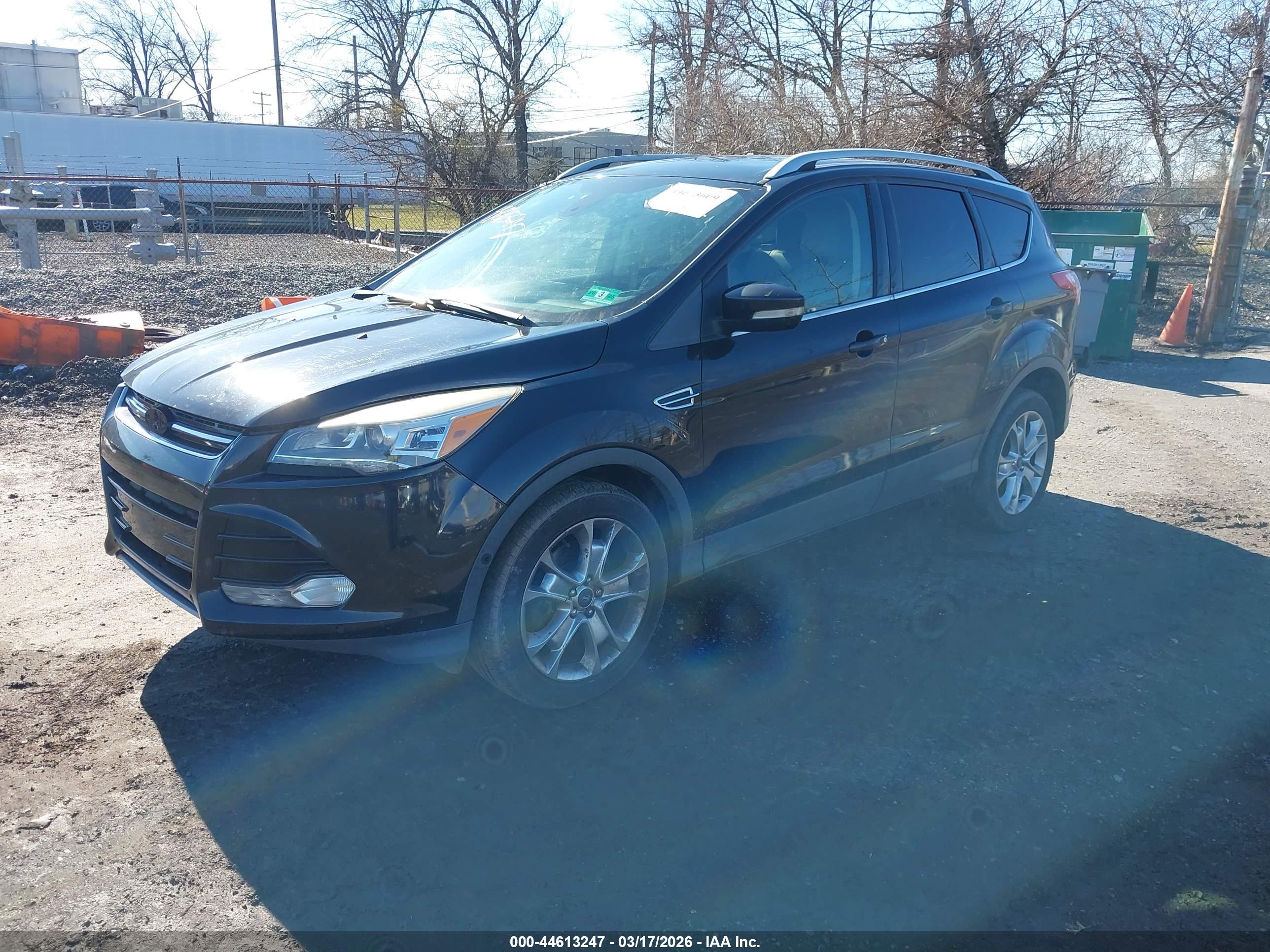 FORD ESCAPE image 2
