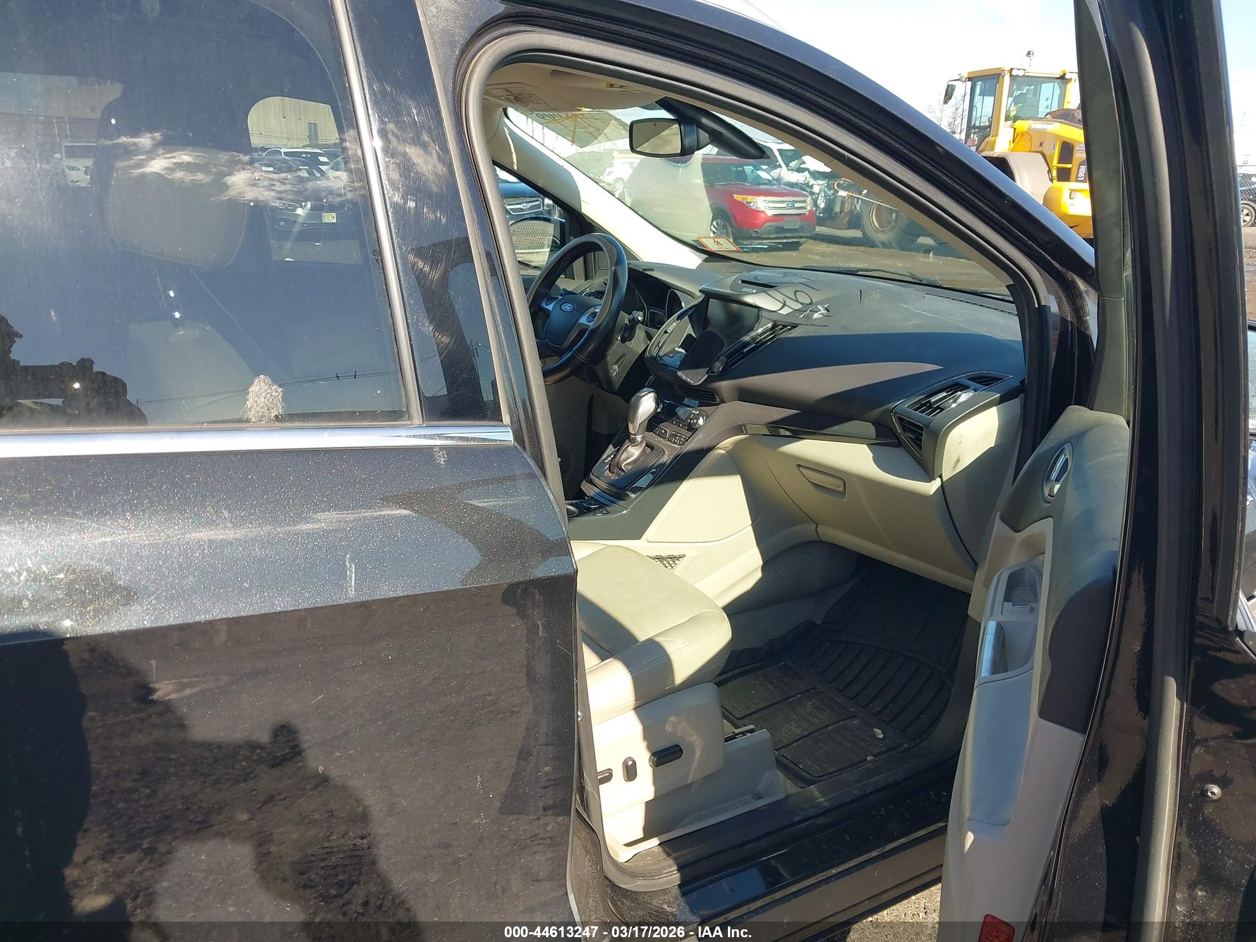 FORD ESCAPE image 5